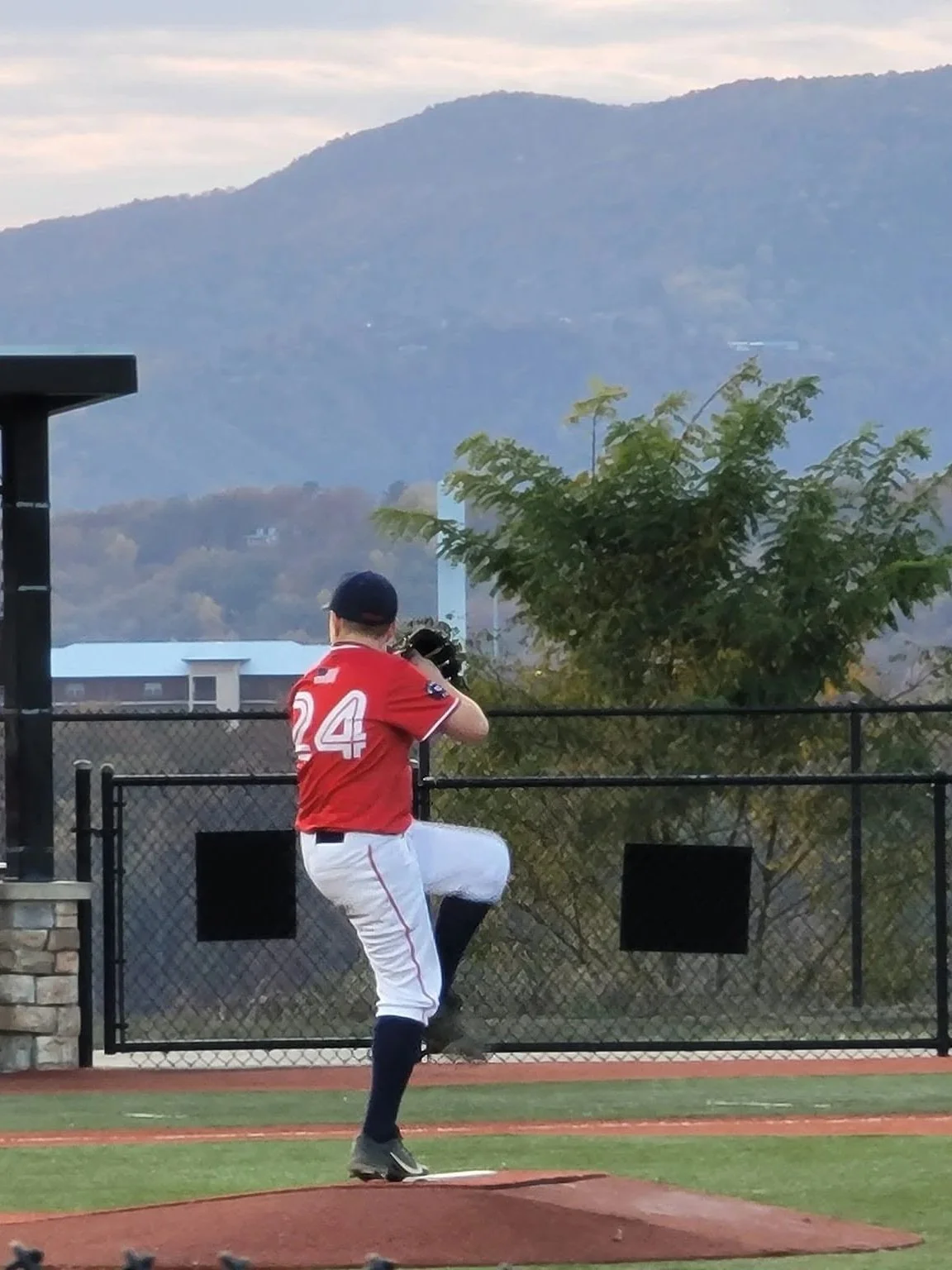 Enjoy the beautiful mountain scenery at Ripken Pigeon Forge. Take the team to Dollywood, try incredible southern food at amazing restaurants, ride a roller coaster down the mountain and build long lasting team memories both on and off the field!