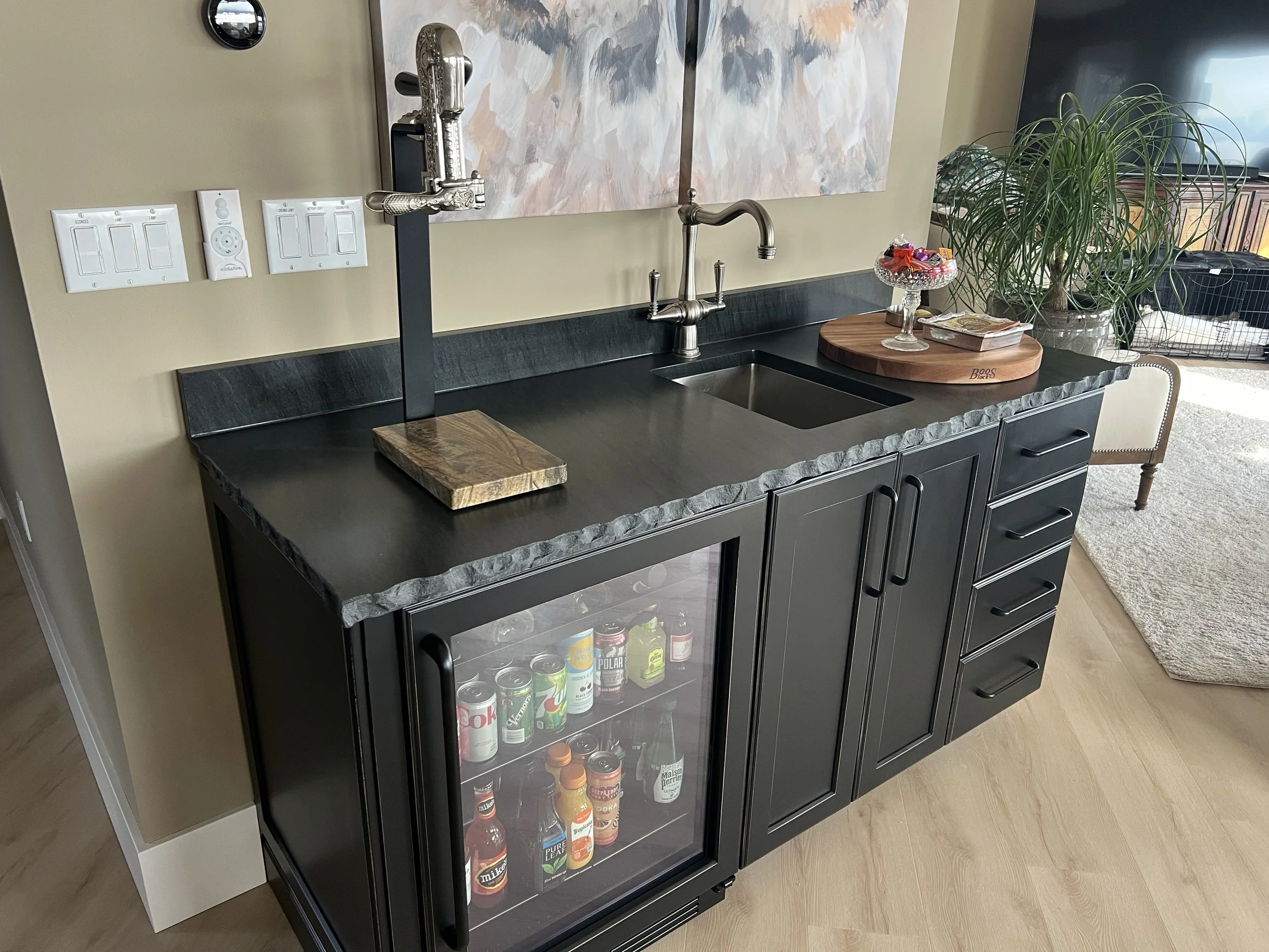Macomb County Bar Cabinets