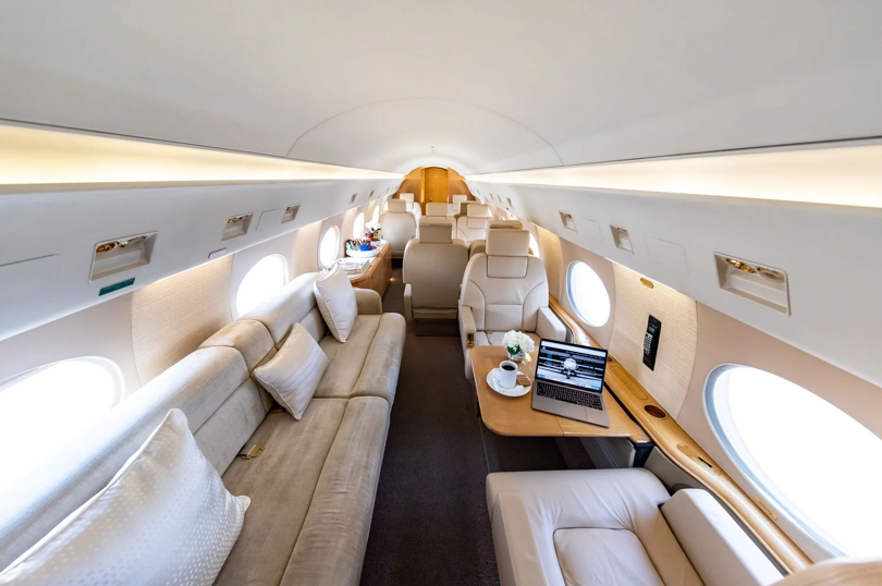 Private Charter Flights VS Commercial Travel