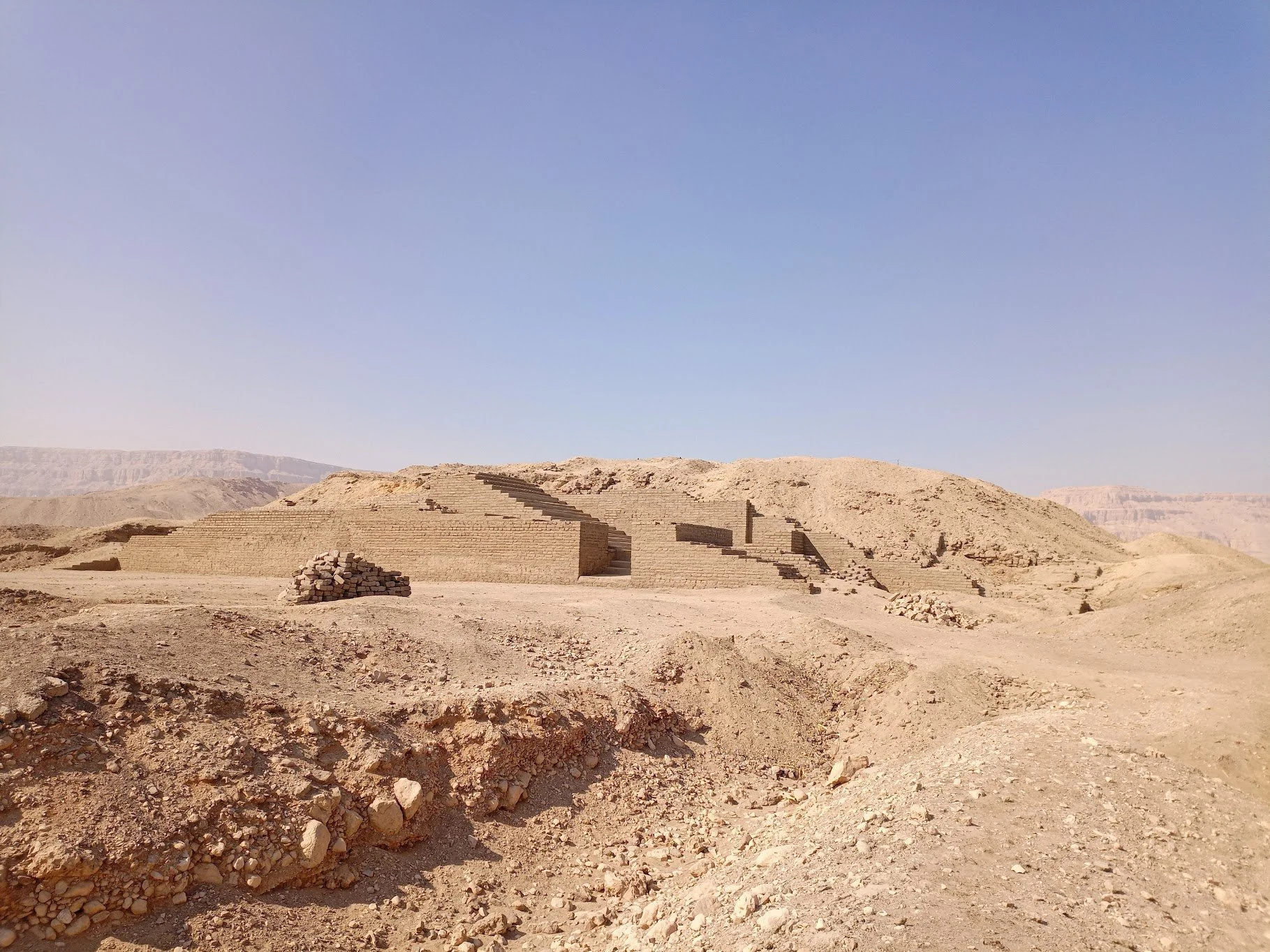 Fig. 1 Deir el-Ballas _South Palace_ 2023.jpg