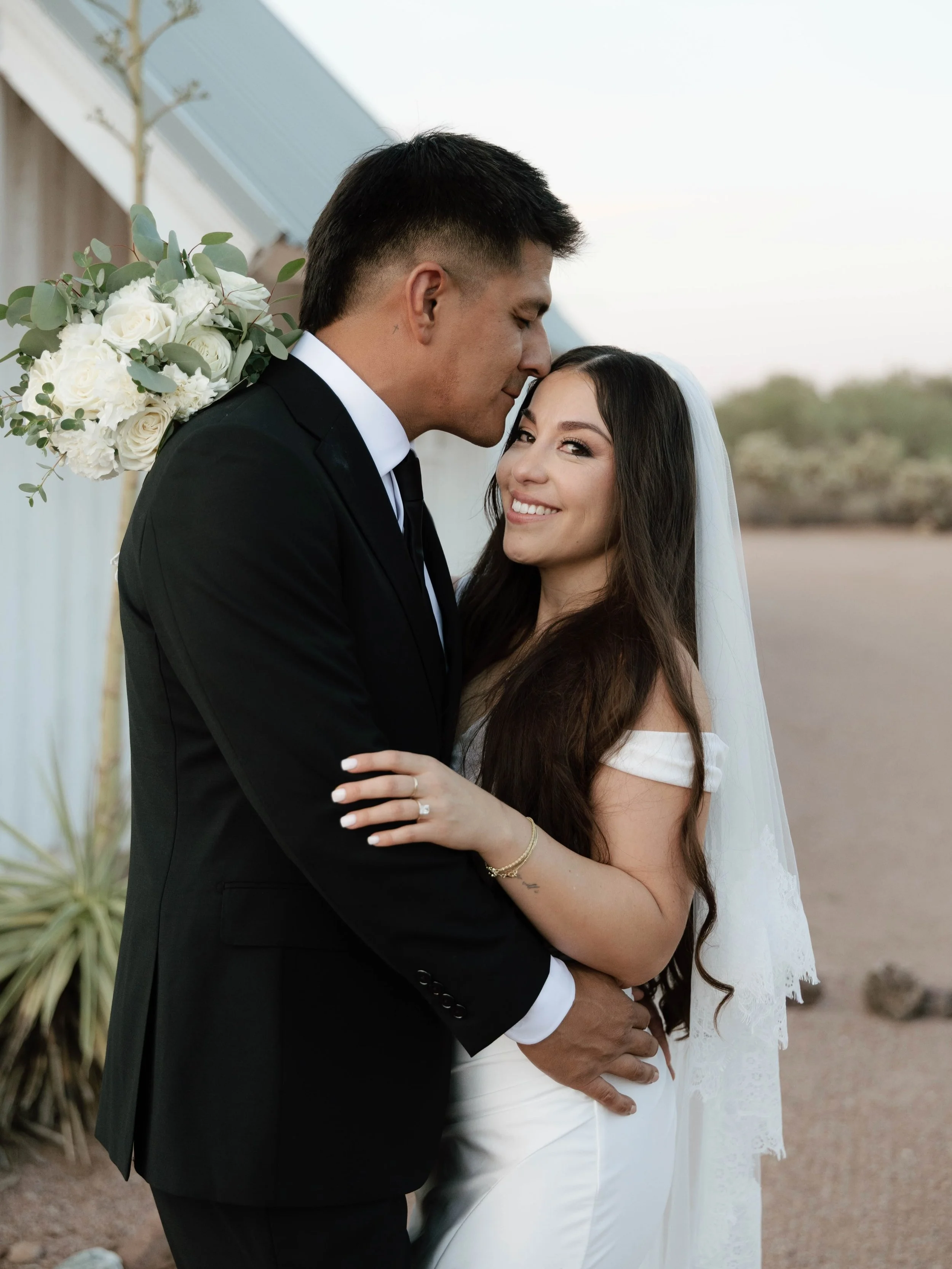 I don&rsquo;t do elopements as much as I used to anymore but this one was so special and I absolutely loved every second of capturing Diana and Gabriel&rsquo;s beautiful love🕊️

#arizonaweddingphotographer #phoenixweddingphotographer #phoenixphotogr