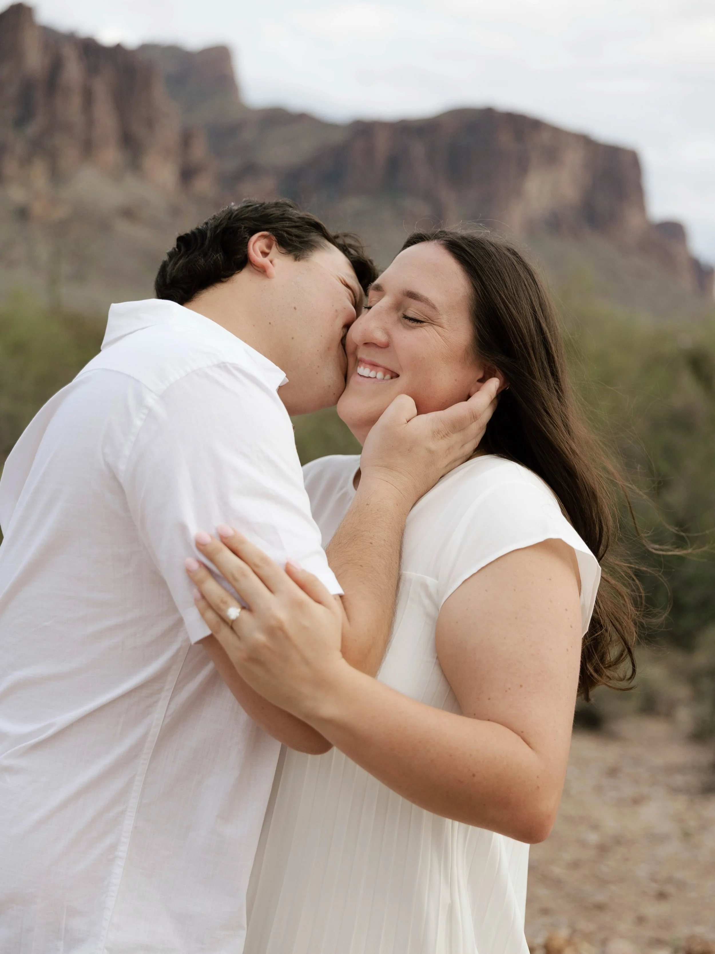 Me prompting the guy to *rapid fire* kiss her face all over, except for her lips, always ends in this sweetness🥹🤍

#arizonaengagementphotographer #arizonaphotographer #phoenixweddingphotographer #phoenixphotographer #phoenixengagementphotographer