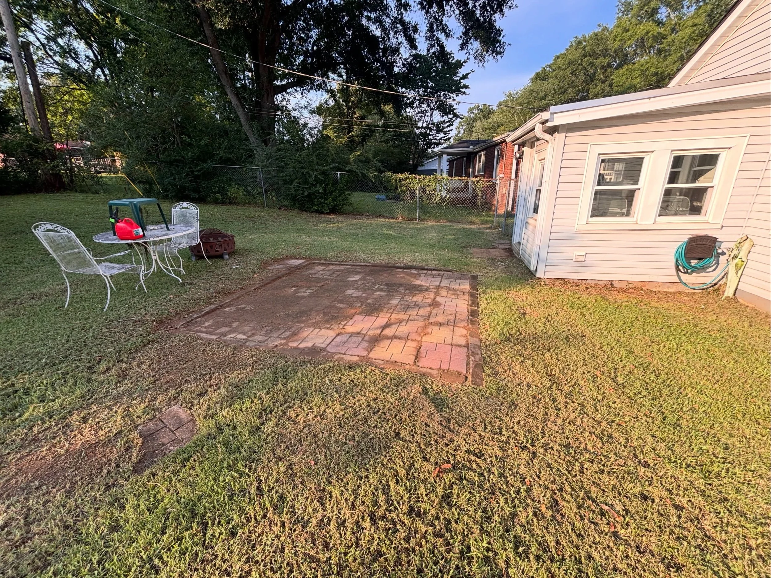 A little back yard patio clean up