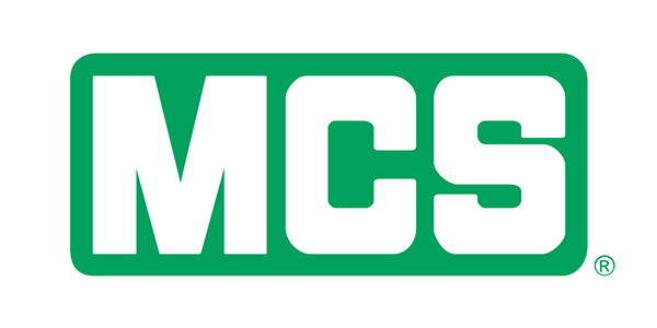 Logotipo con letras blancas en fondo verde que dice 'MCS'.