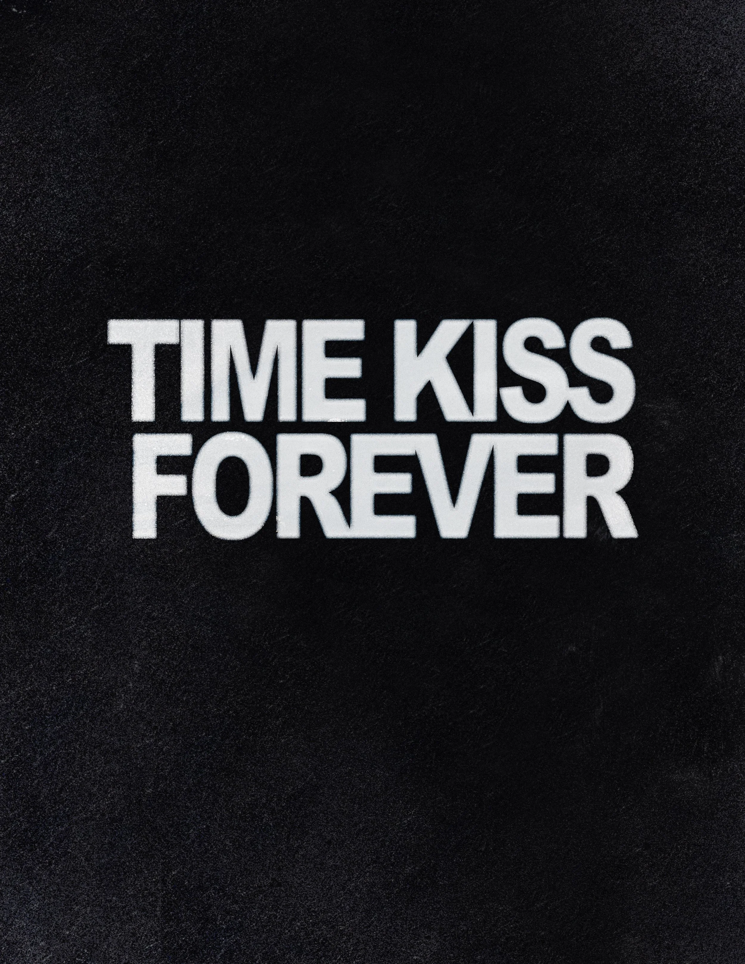 TIME KISS SKATE