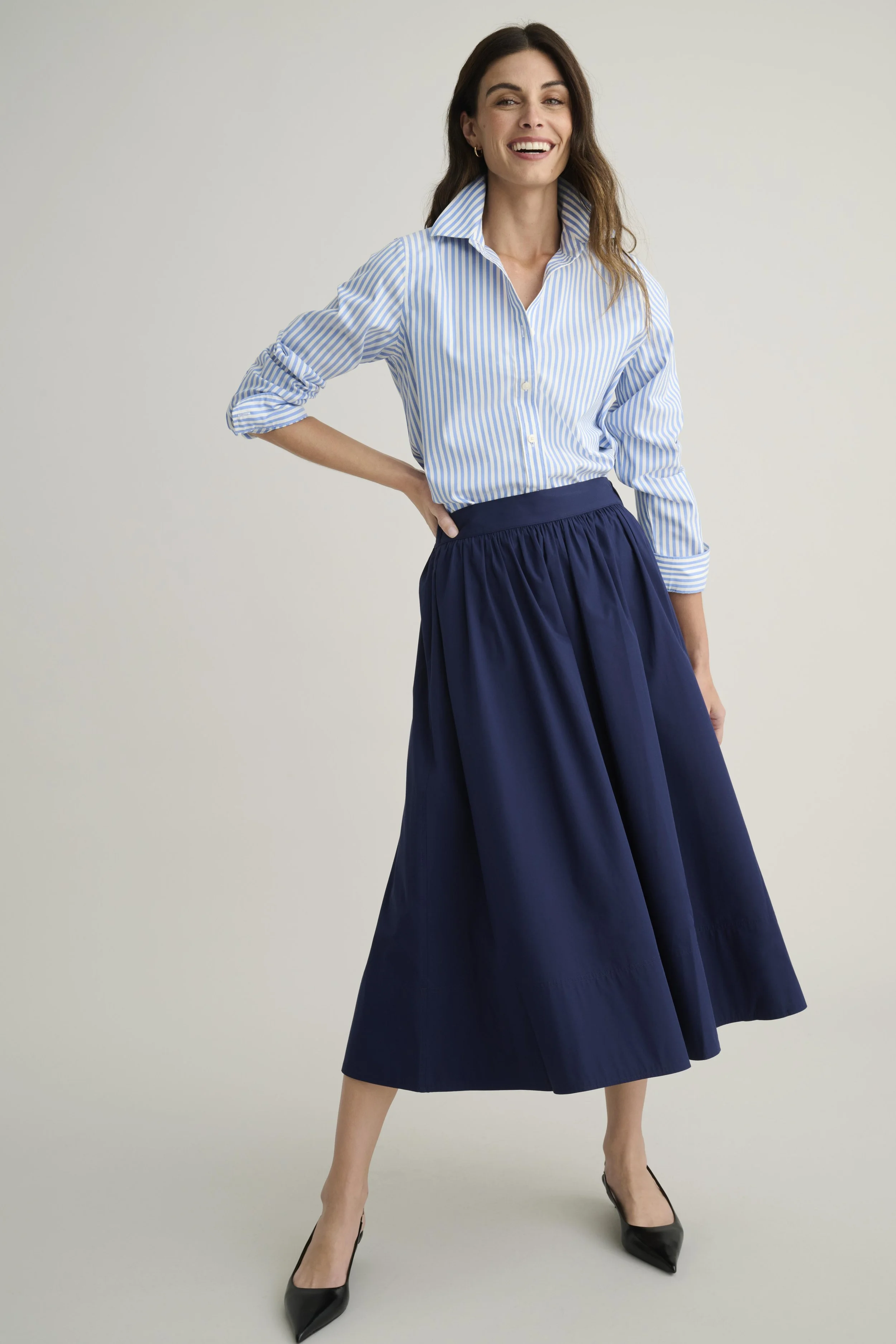 LIBBY-WOMENS-UNTUCKIT-SKIRT-SOLID-NAVY-SP1-26-01.jpg
