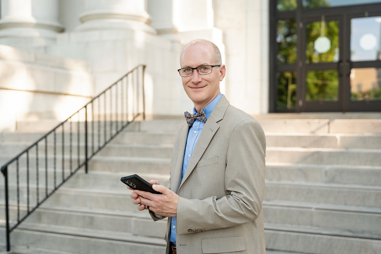 Attorney Darren Kennedy stands outside of the Hamilton County Courthouse in Chattanooga, TN