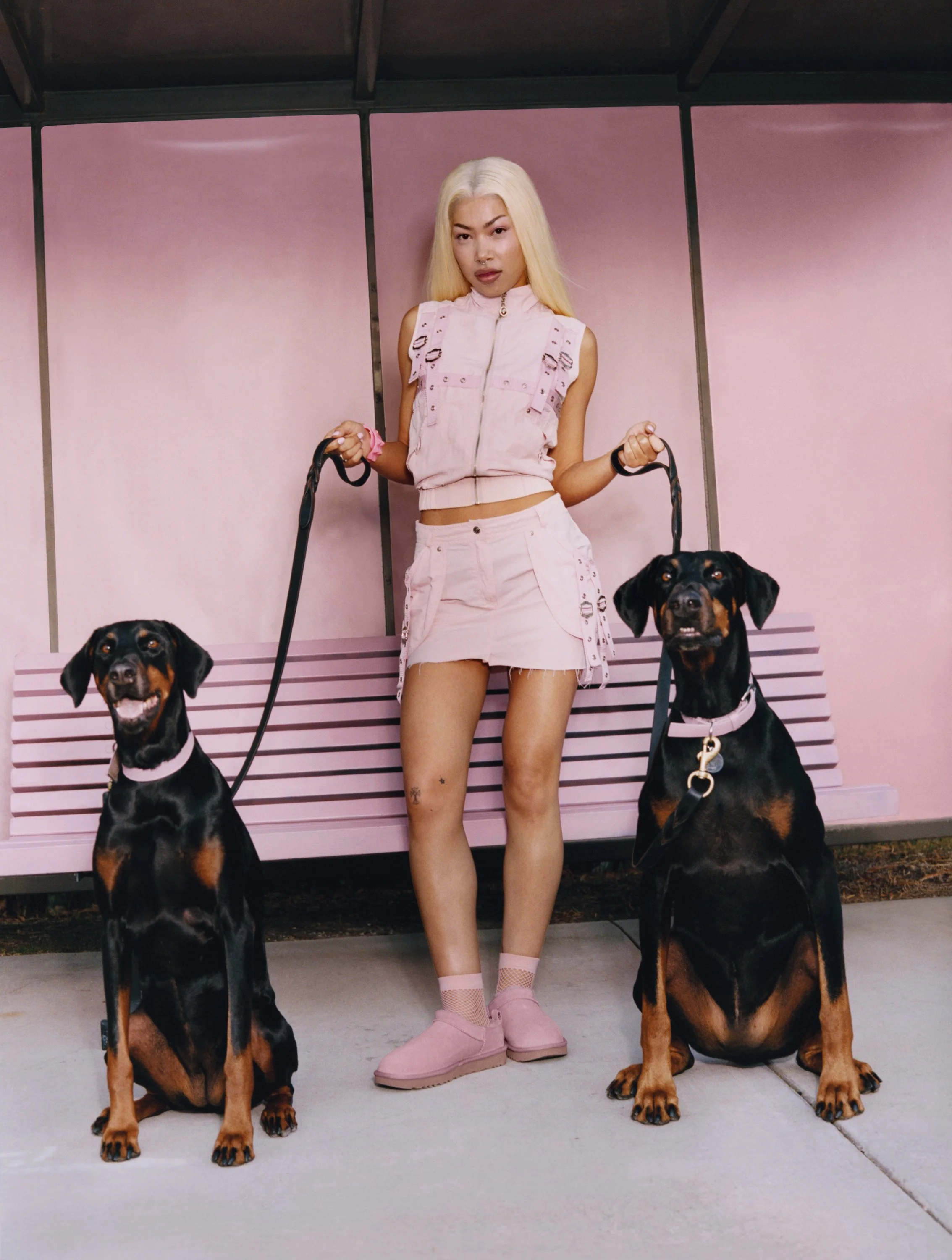 f26-social-molly-w-micro-1173891-dyr-v_1.jpg