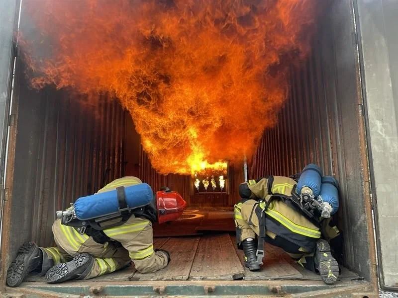 industrivernkurs-roykdykking-brannkontainer-safetysec.jpg