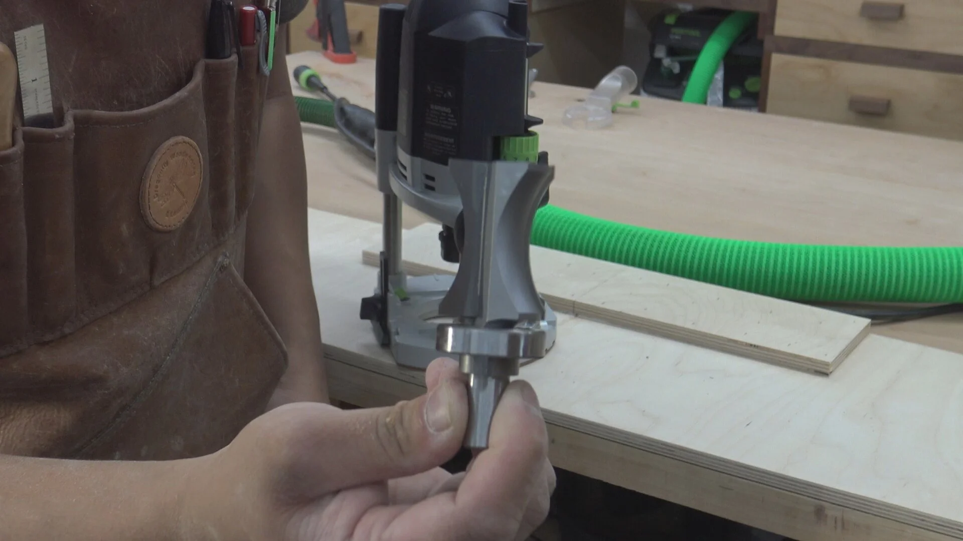 Whiteside 1480 with a B16 ball bearing and LC-1/2 lock collar