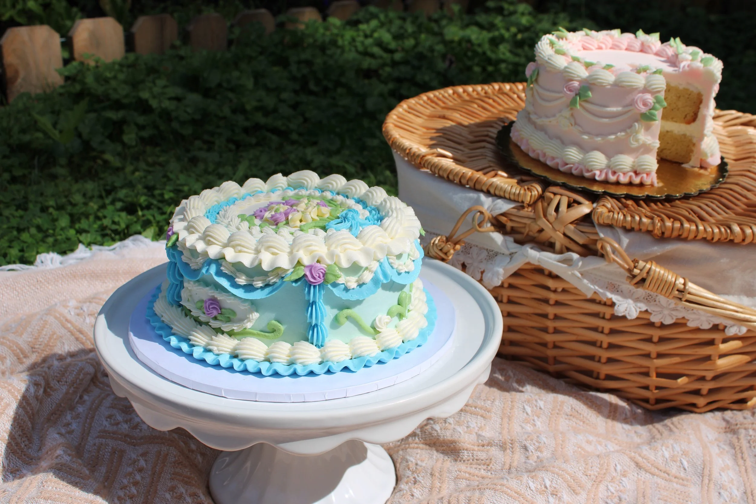 The Curio Cake