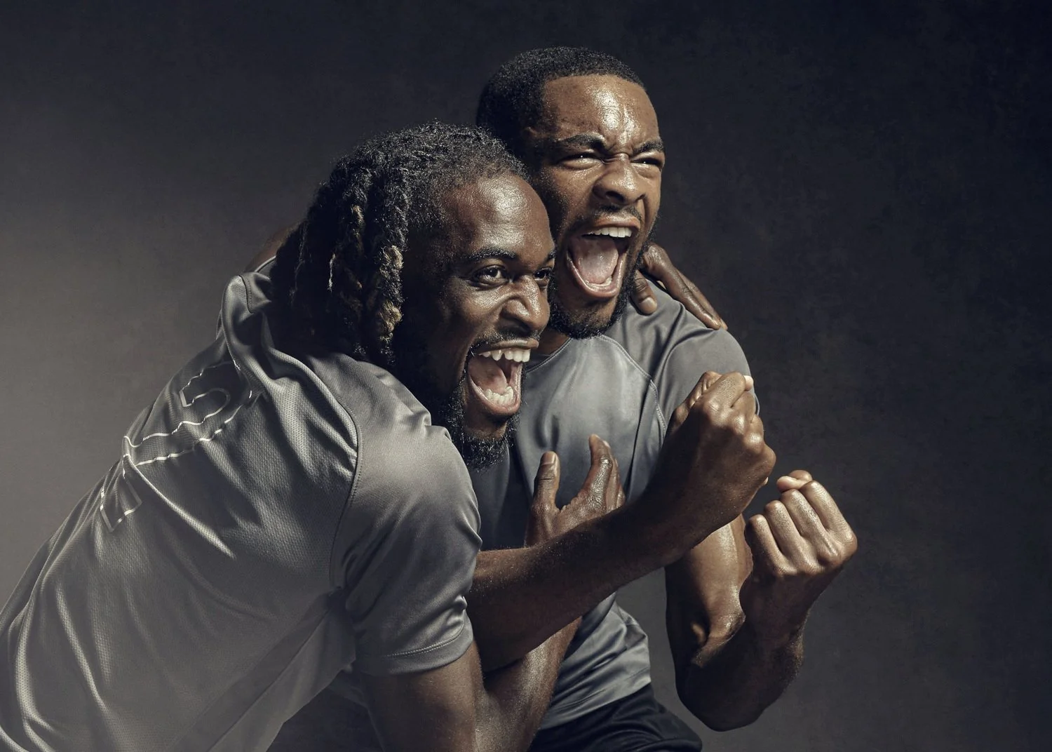 sports photography from Jon Enoch - football players celebrate