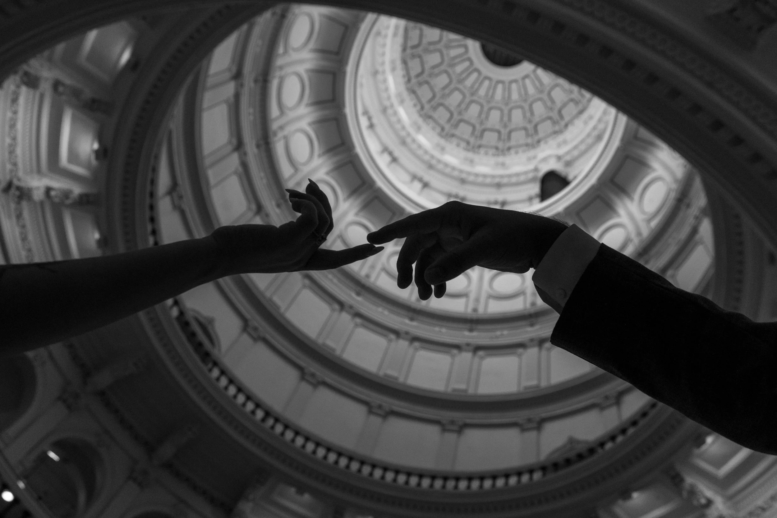capitol-austin-texas-elopement-portrait.jpg