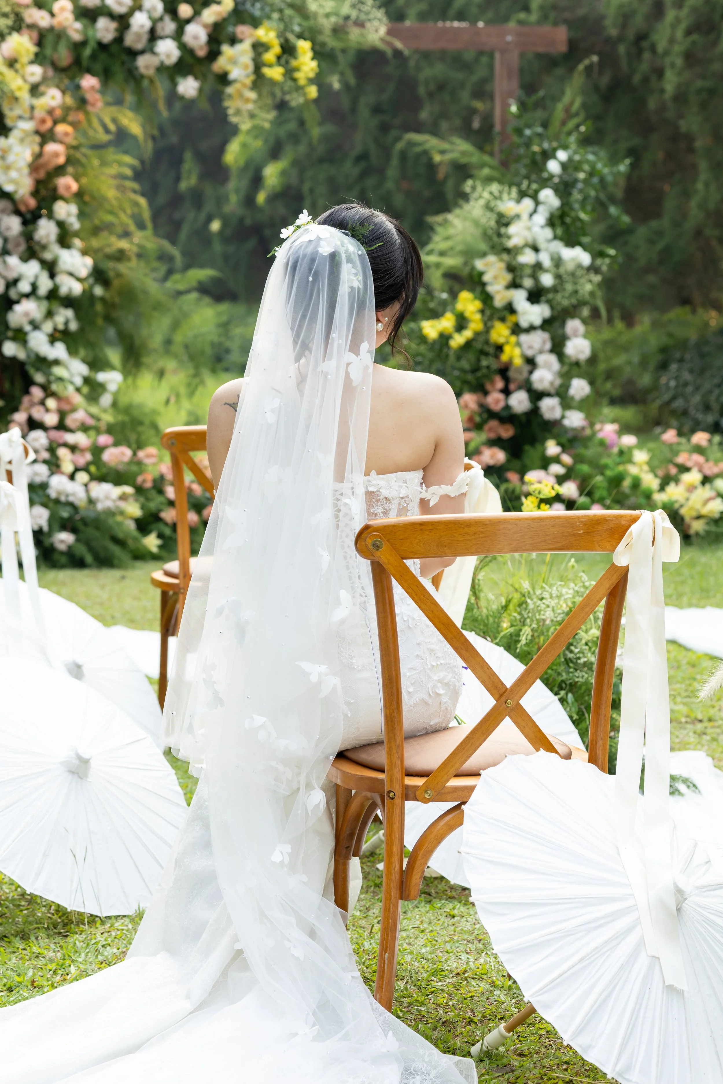 destination-wedding-photographer-bride-details.jpg