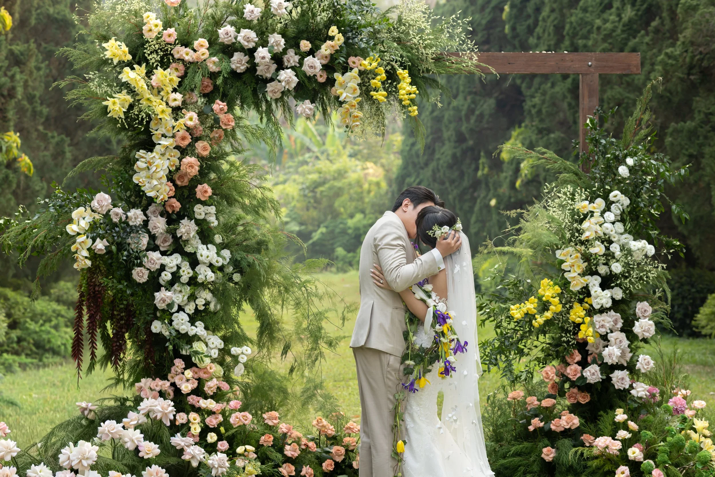 travel-elopement-photographer.jpg