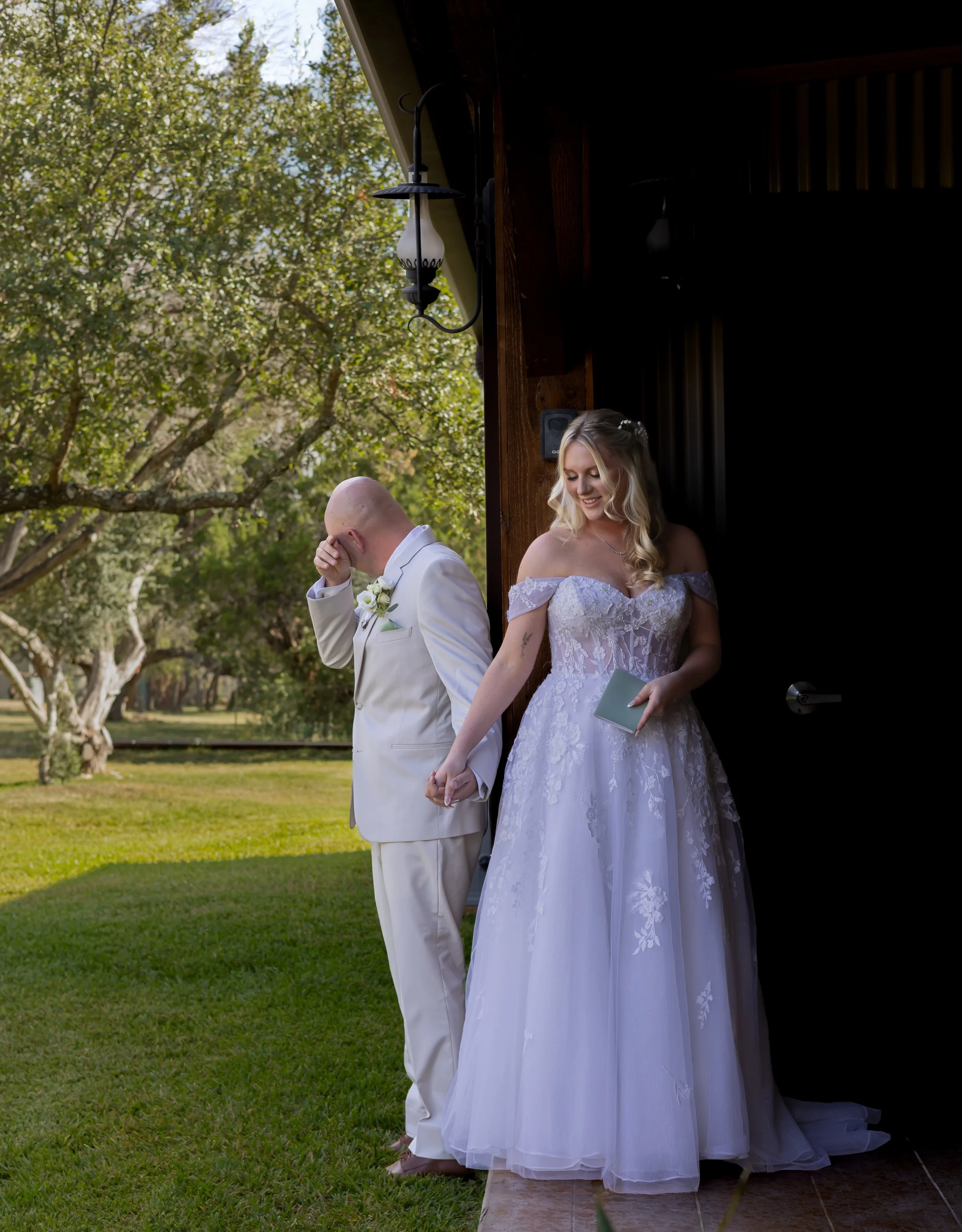texas-wedding-photographer-couple.jpg