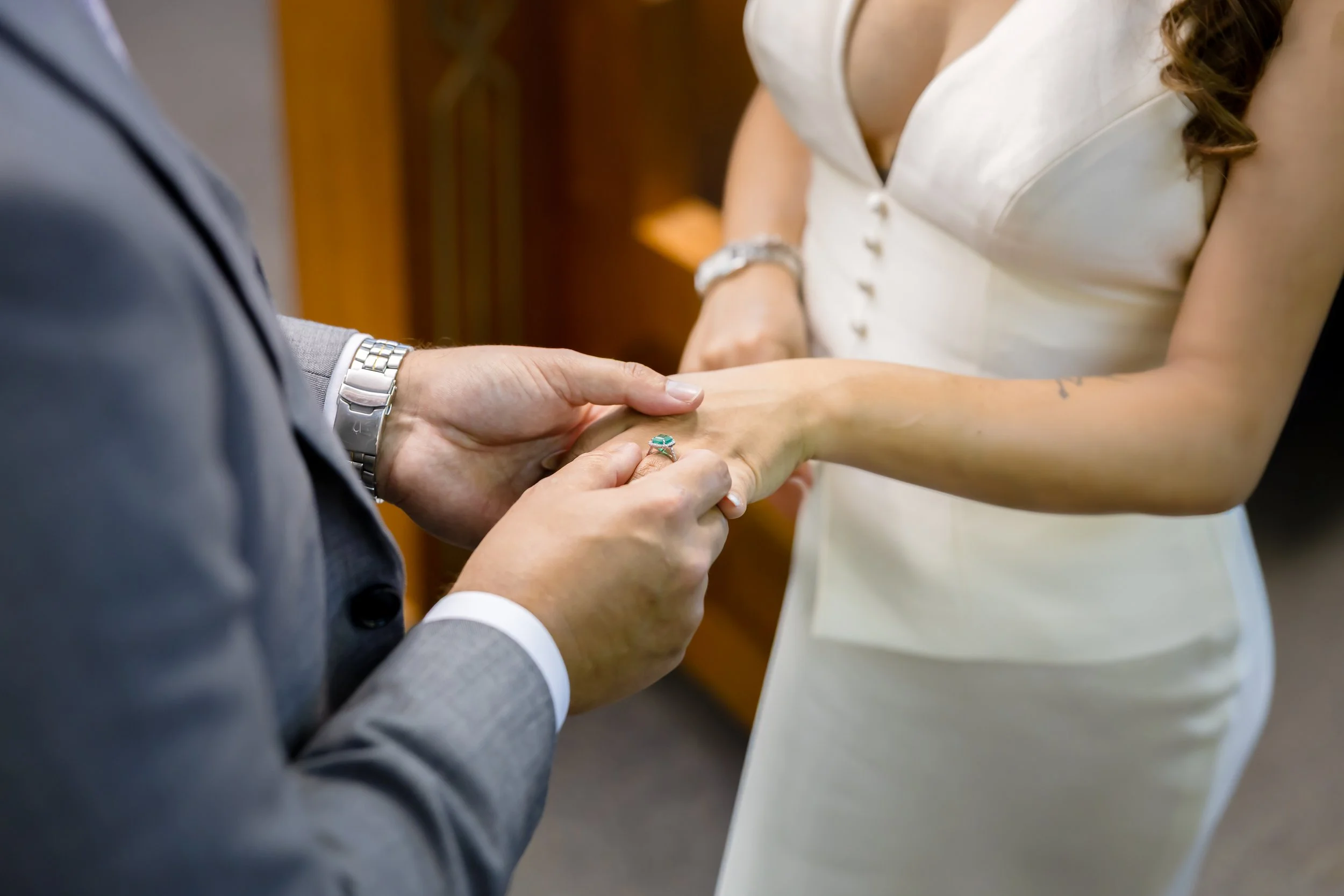austin-texas-courthouse-elopement-wedding-photography.jpg