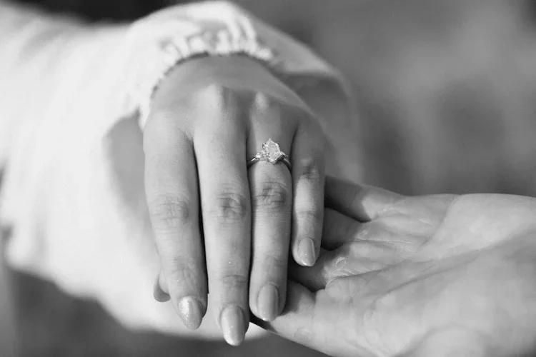 240405_Reuben&Brooke_Engagement_DE_29.jpg.webp