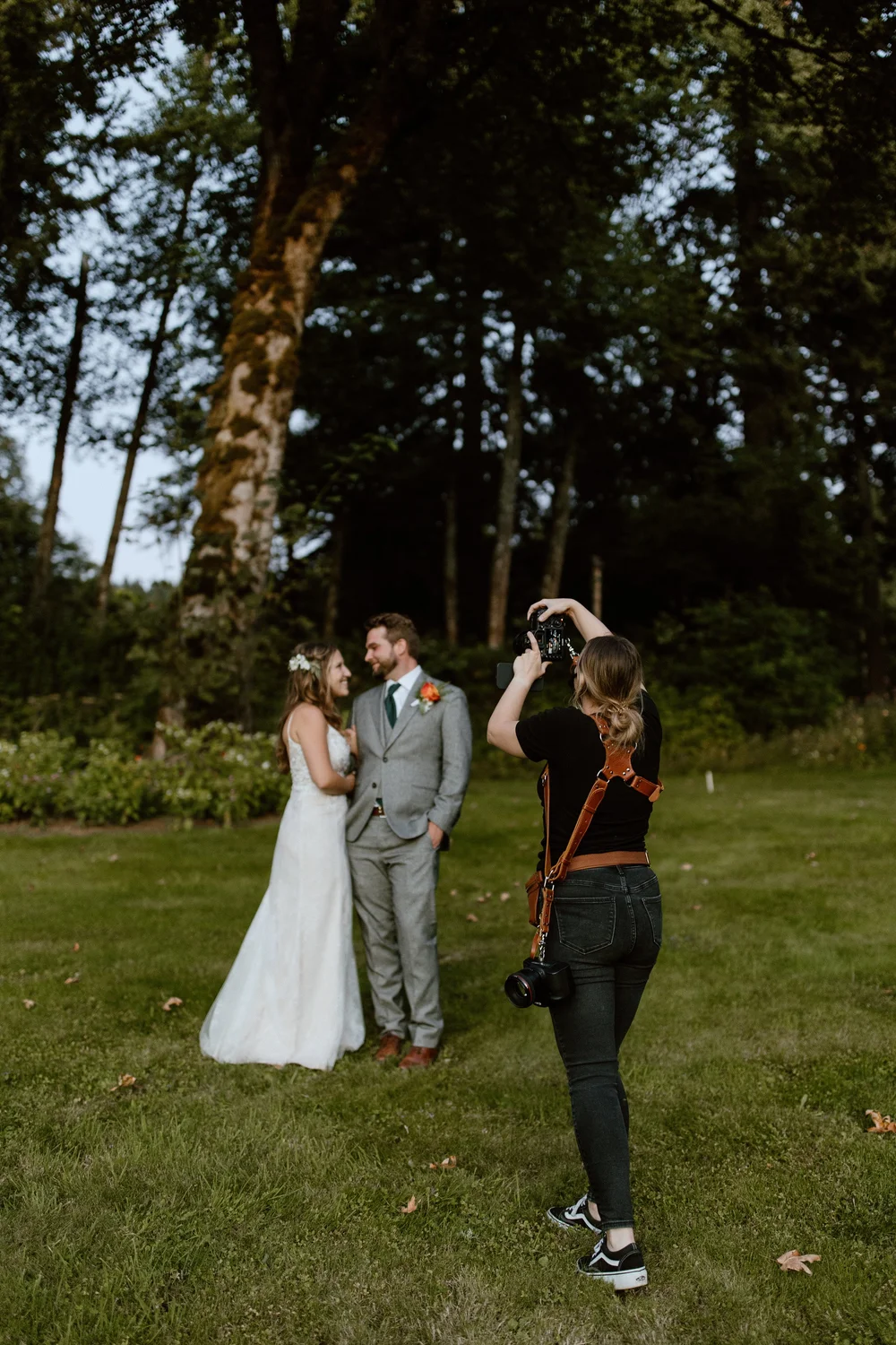 Del Rio, Texas photographer Calle Morain photographing a bride and groom