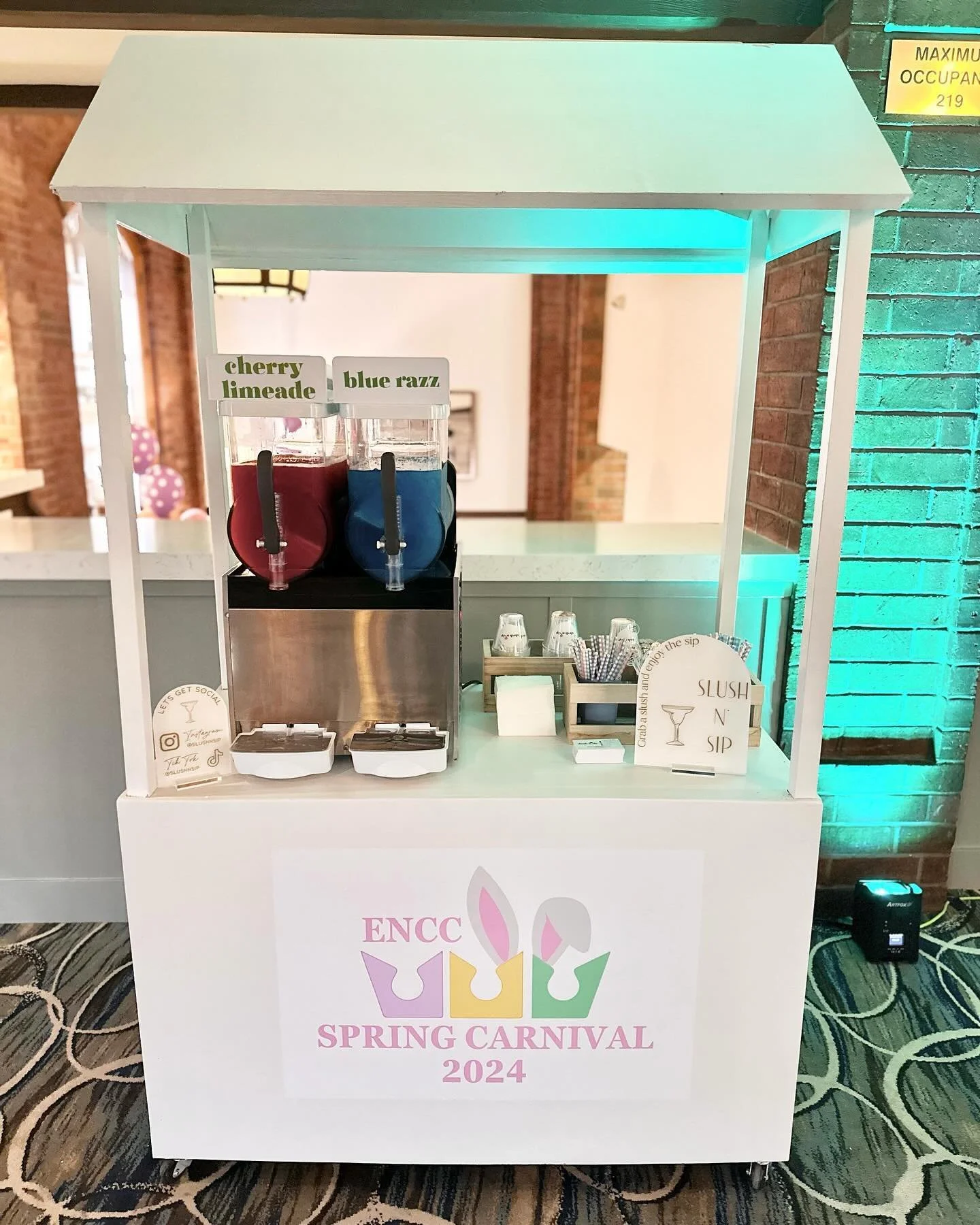 Our Cherry Limeade Slushie was a must at the El Niguel Countey Club Easter Event! Slush n&rsquo; Sip brought the best slushies for the kids and adults to have a sweet refreshing treat 🍧 

Book today to have our Slush n&rsquo; Sip team bright your ne