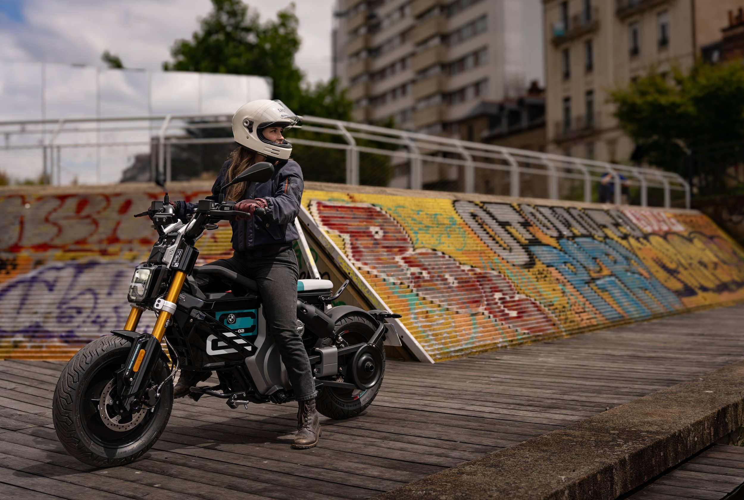 BMW CE-02
