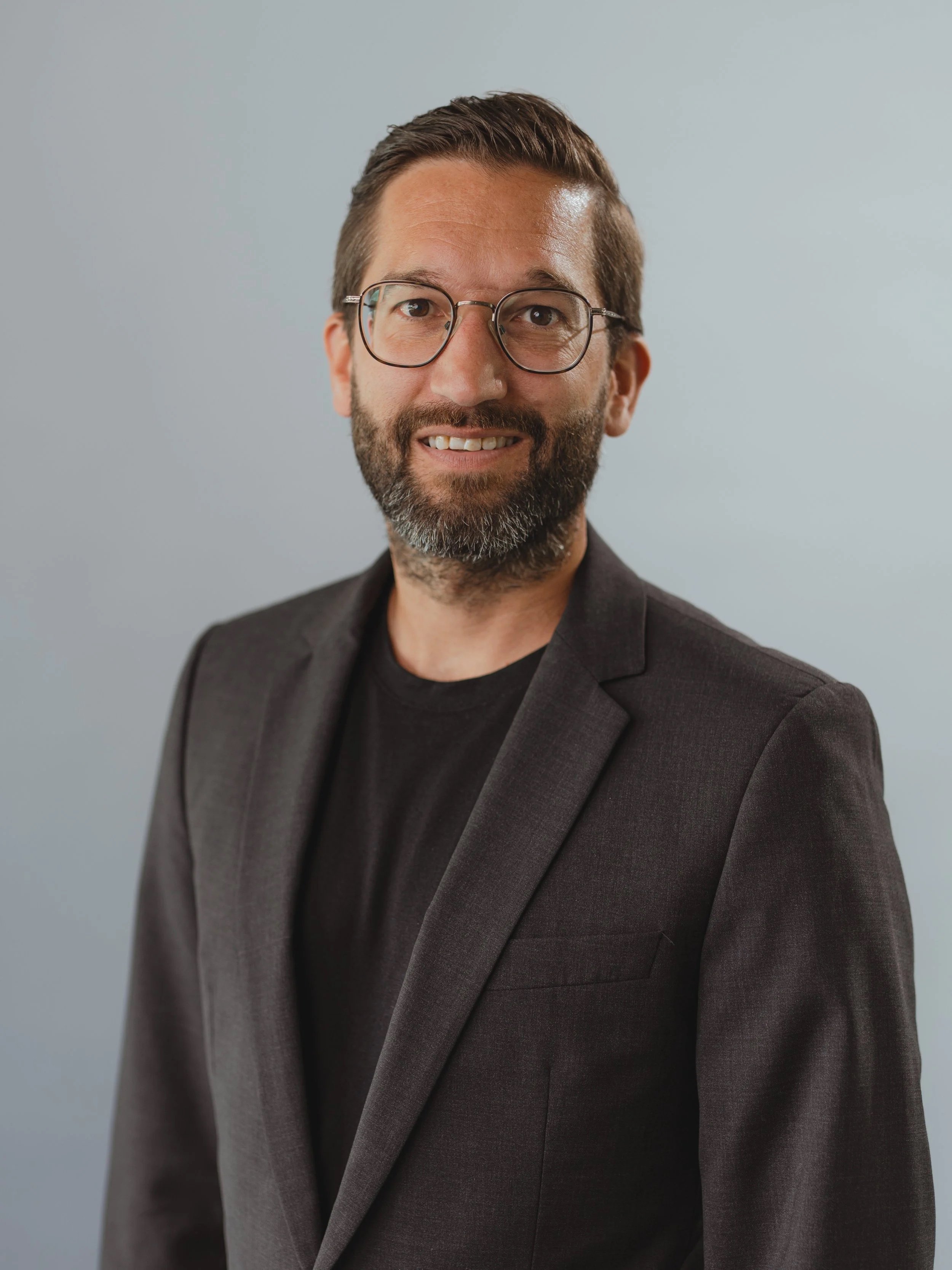 Dennis Kahnert, Berater Schröder Impact