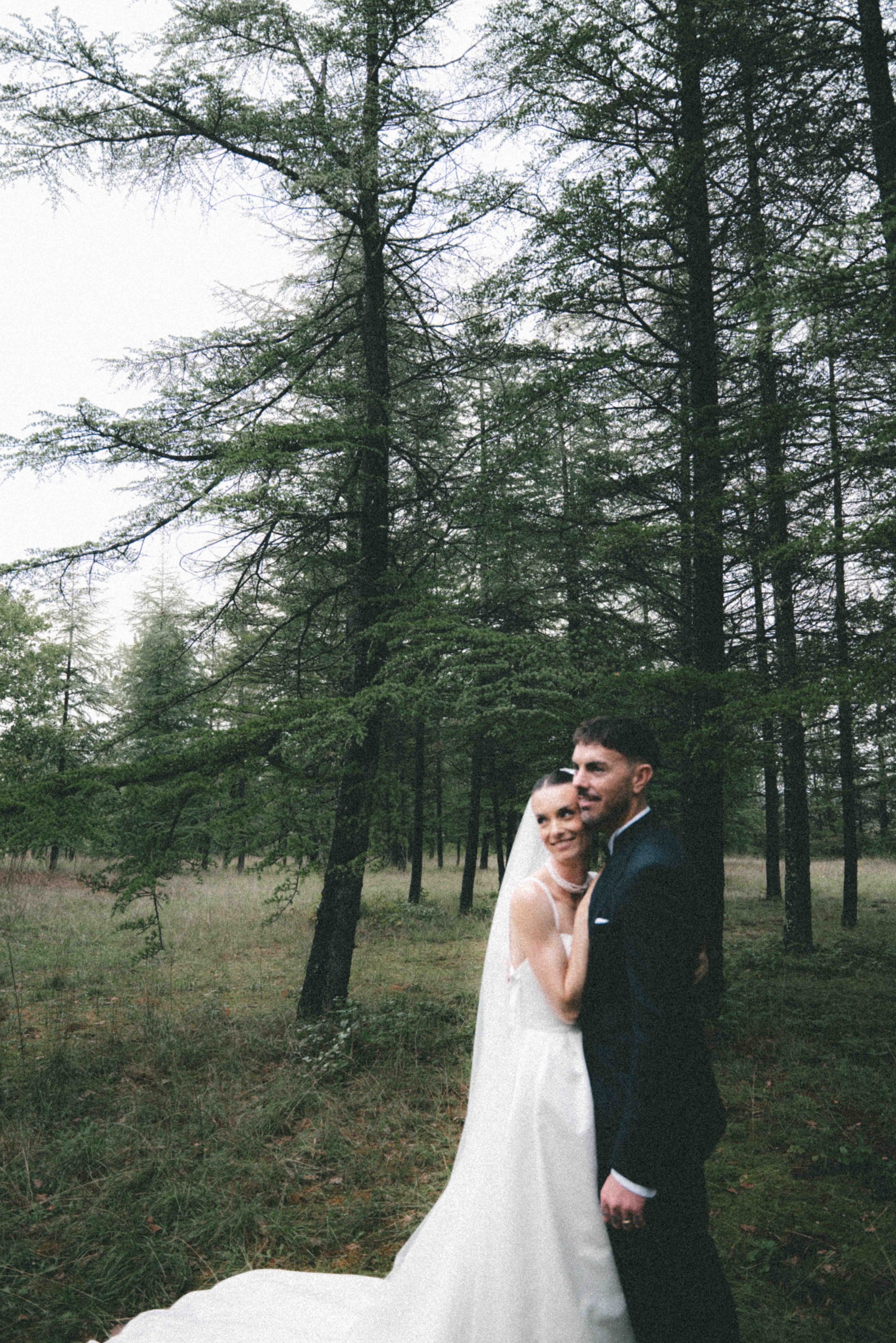 COUPLE-MEGANEETARNAUD-@pelut.charlene@barral_cecilia-CharlènePélutPhotographes-58.jpg