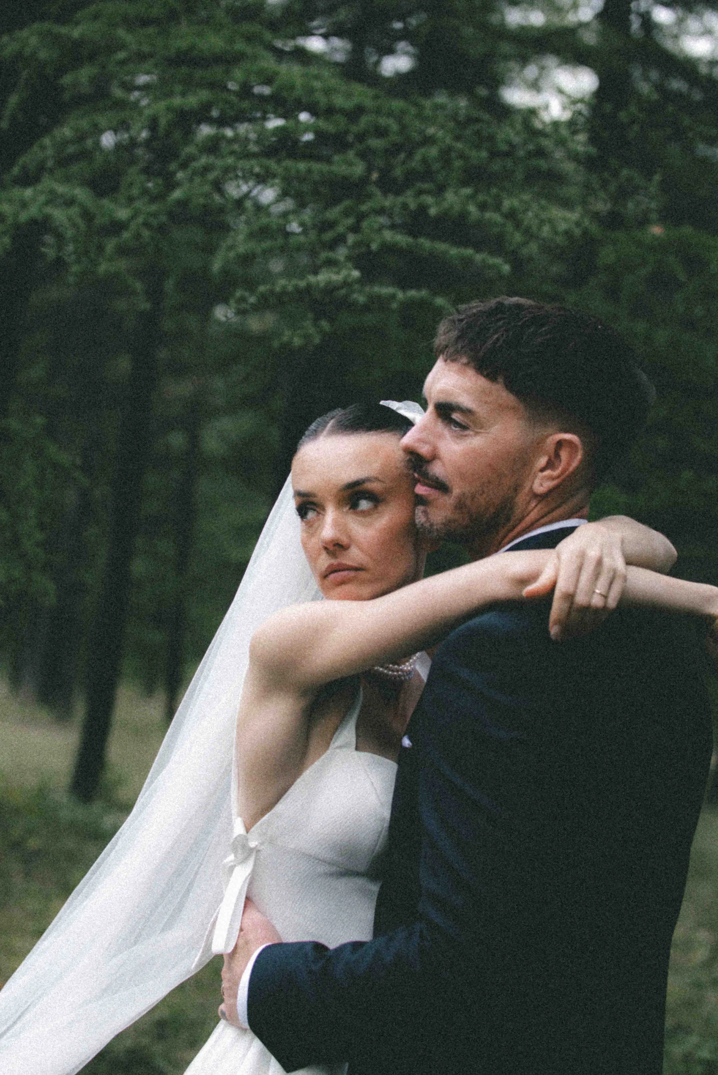 COUPLE-MEGANEETARNAUD-@pelut.charlene@barral_cecilia-CharlènePélutPhotographes-98.jpg