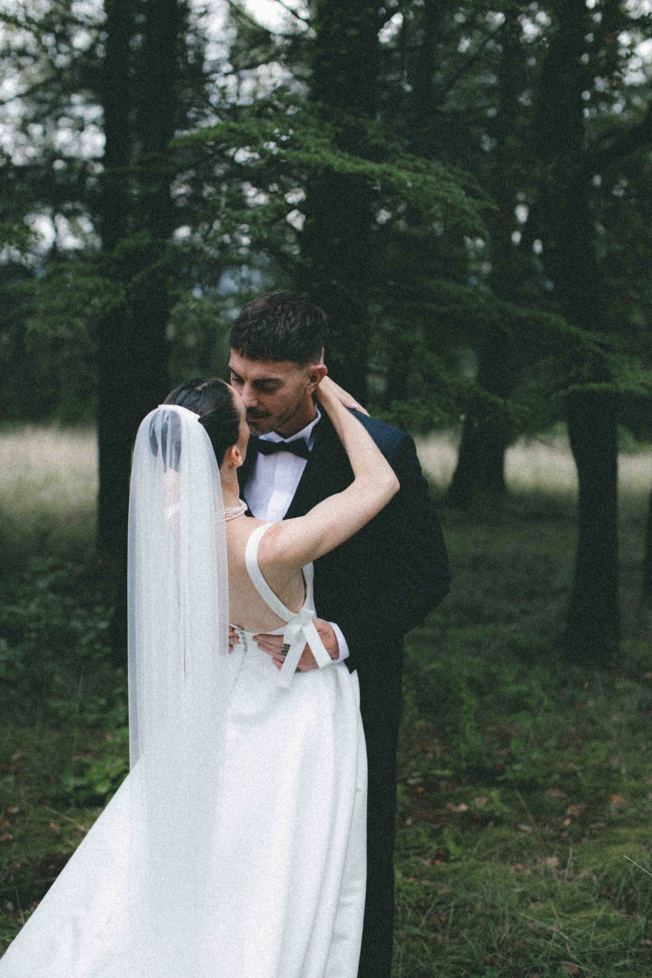 COUPLE-MEGANEETARNAUD-@pelut.charlene@barral_cecilia-CharlènePélutPhotographes-113.jpg