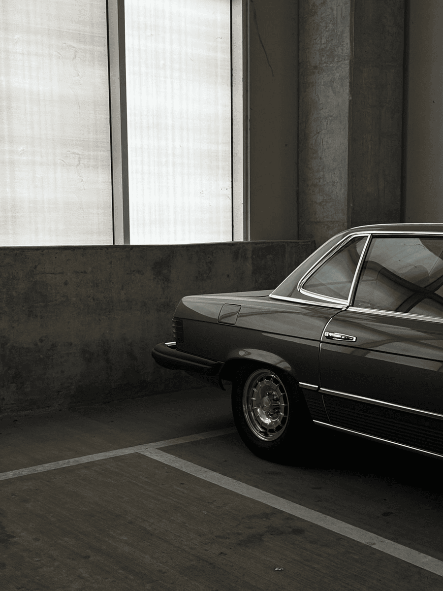 Understated luxury and the high-end, confidential nature of Swiss Premier’s client interactions.