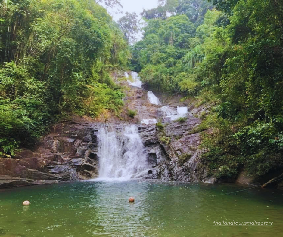 Lampeewaterfall1.png