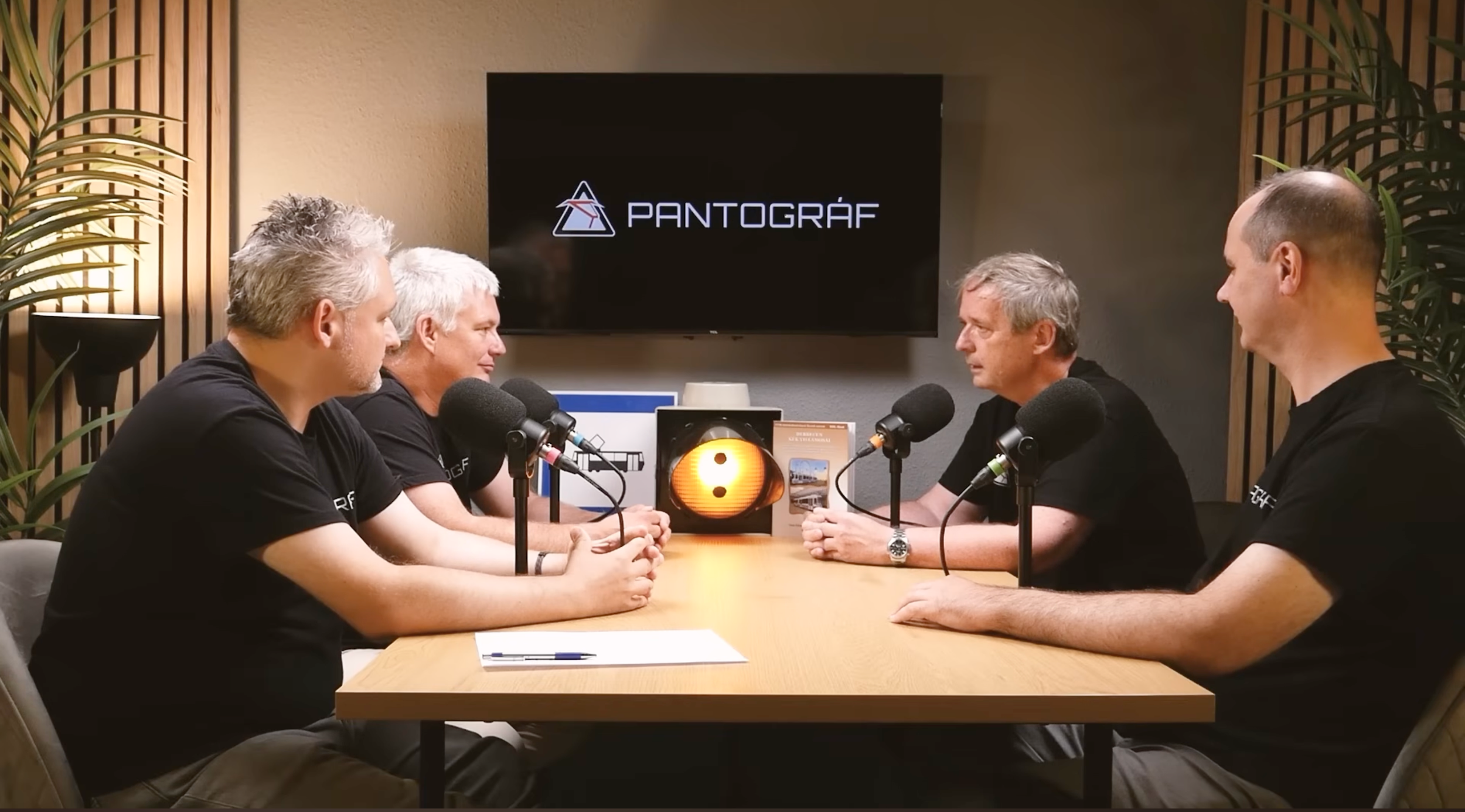 Mi az a podcast?  Minden, amit érdemes tudni a podcast készítésről