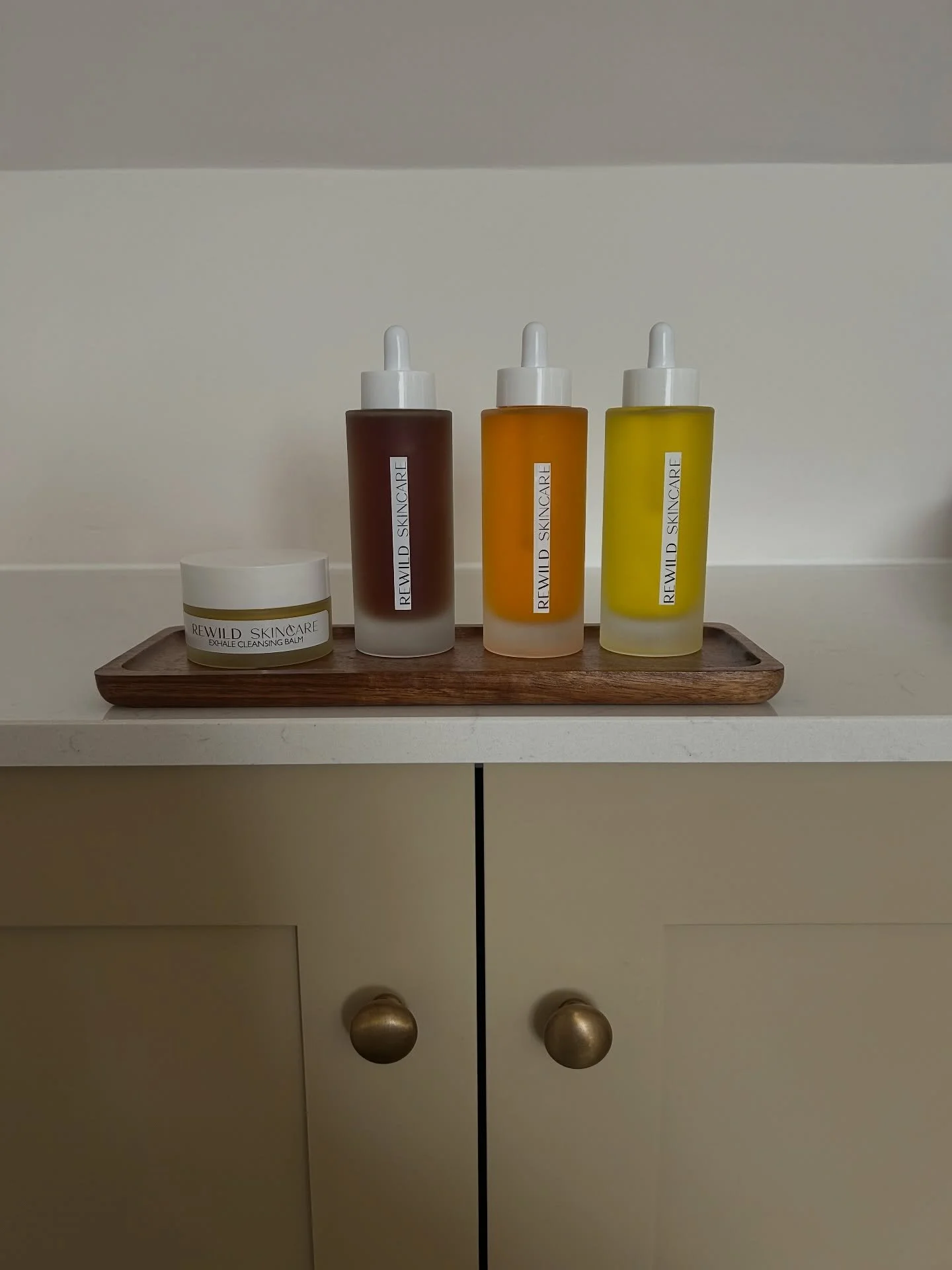 Rewild Skincare X The Pure Facialist 

So excited for my @rewildskincare Backbar sizes to arrive! 

Anyone who comes to me, will already know how much I love Afterglow &amp; The Nourish Method. Can&rsquo;t wait to try a new Cleansing Balm and Facial 