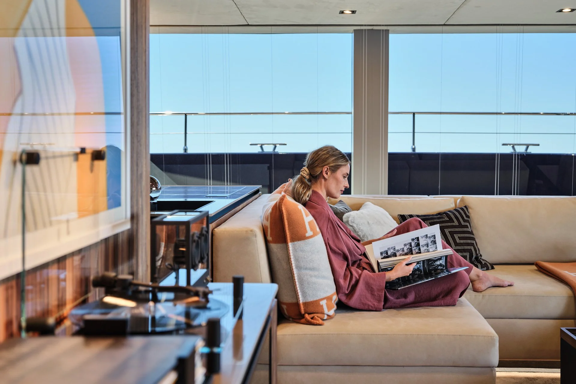 ahava-yacht-interior-seating-area-relaxe.jpg