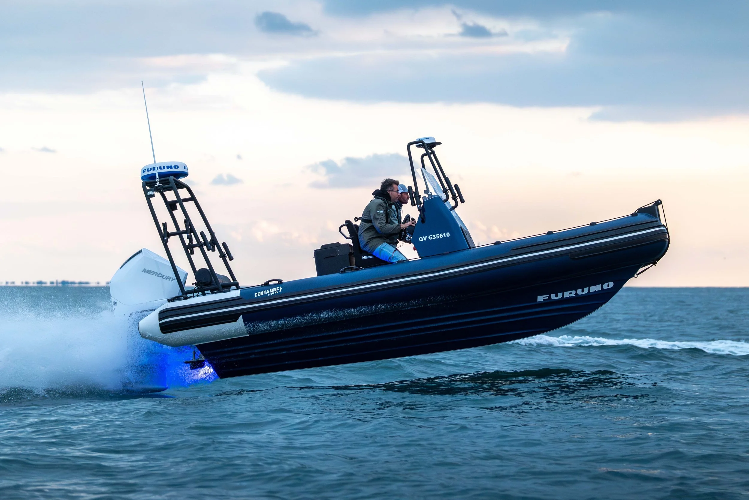 motor boats-6.jpg