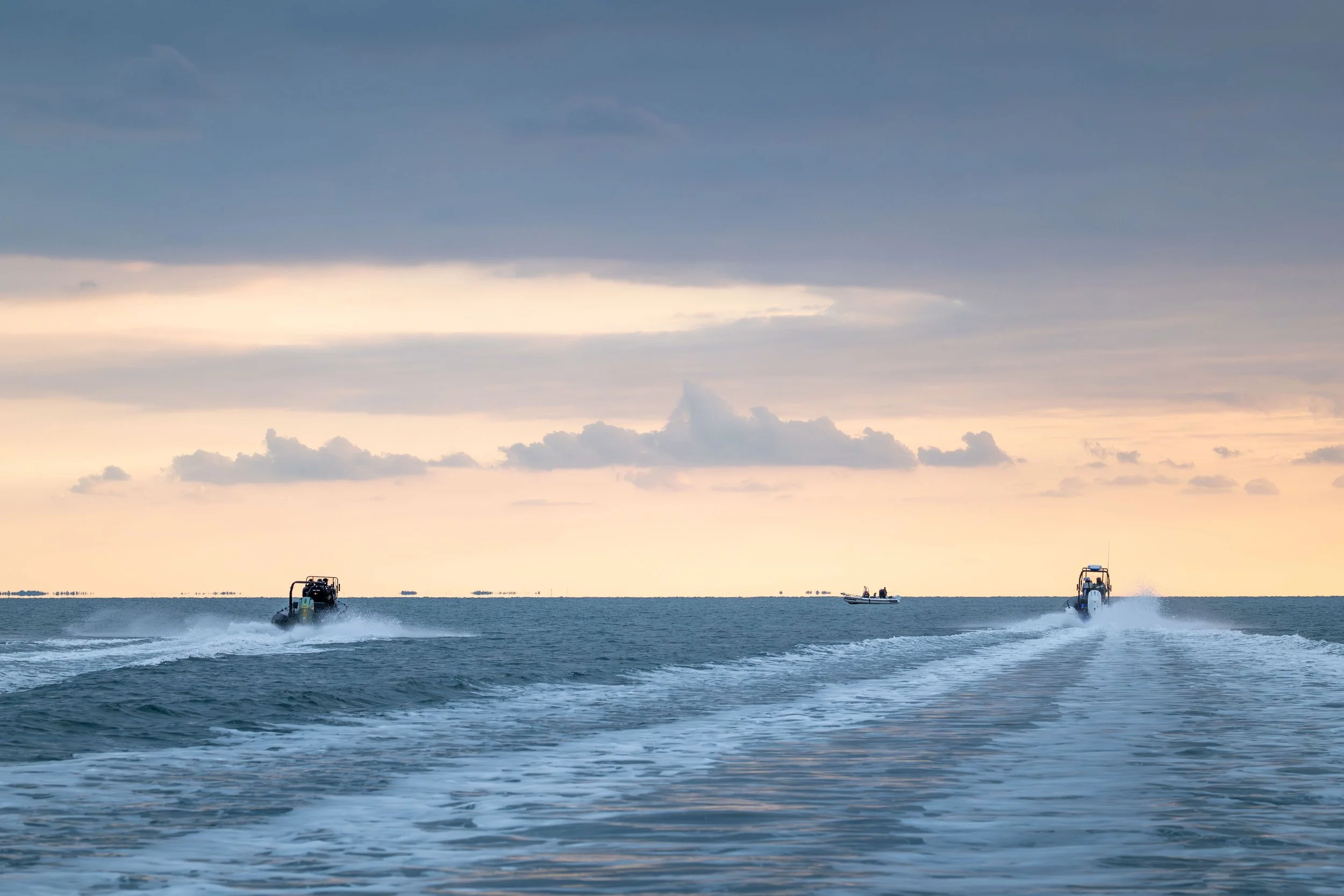 motor boats-5.jpg