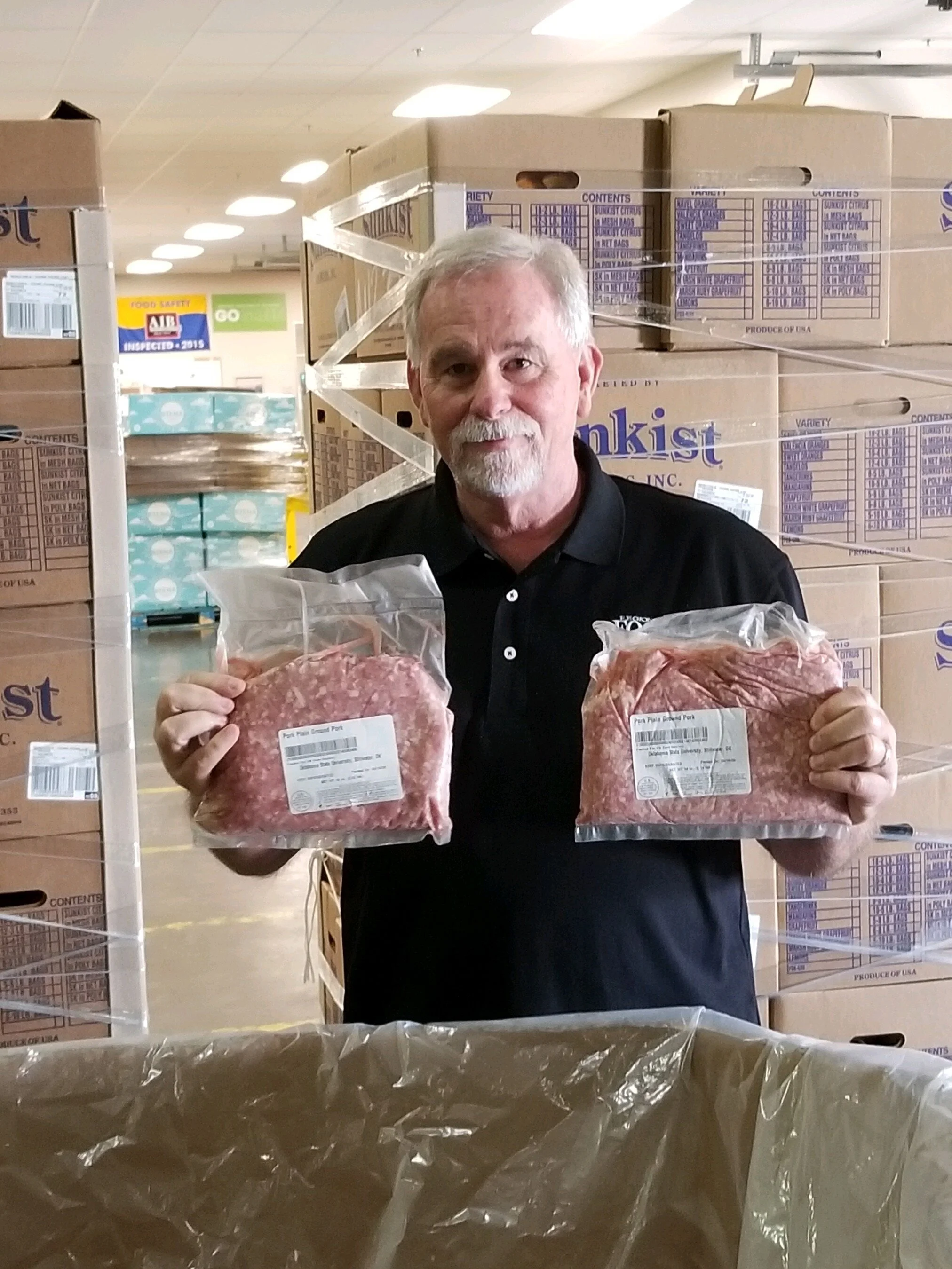Oklahoma Pig Farmers Provide 2,600 Pounds of Meat to Food Bank