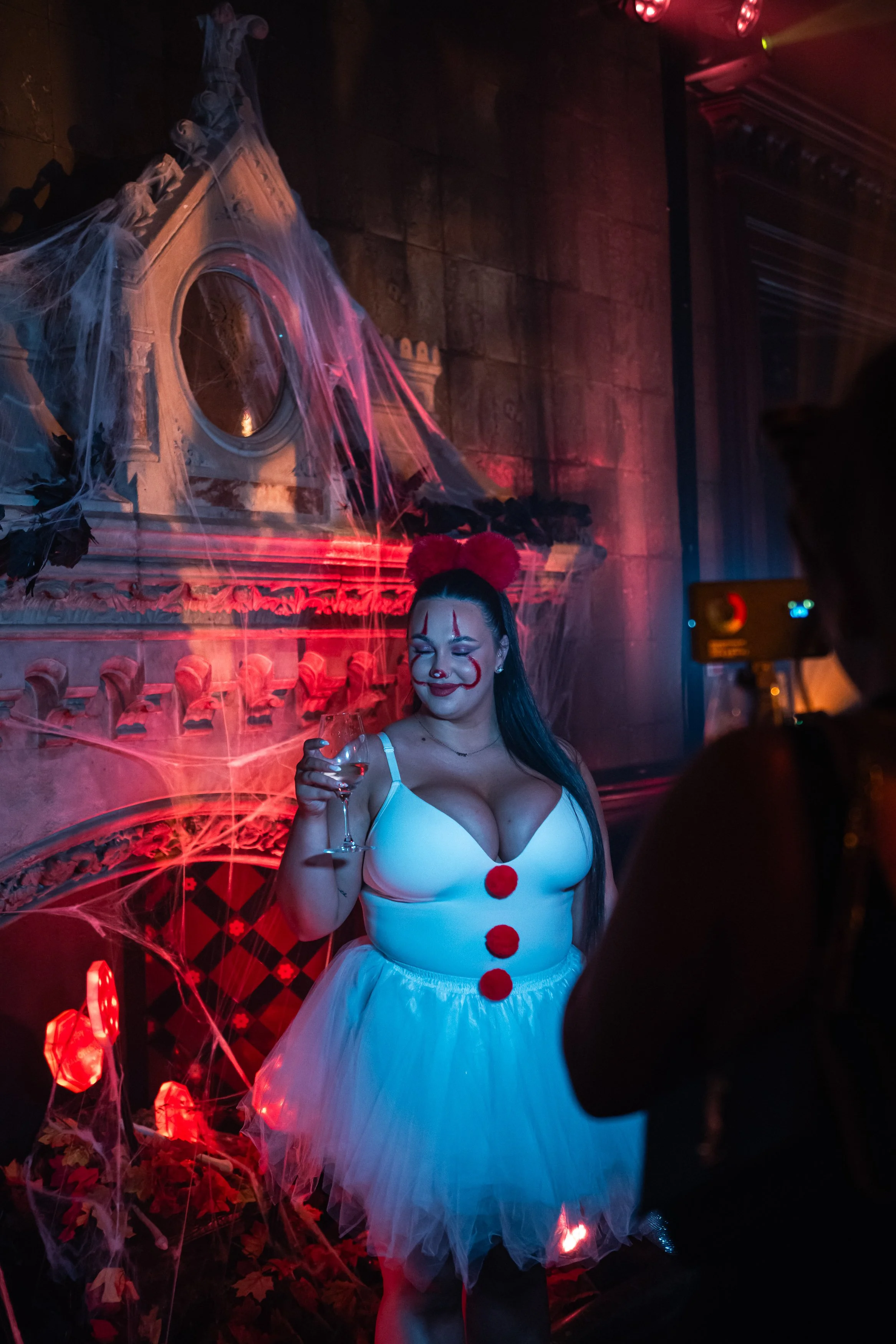 0122_20251016_PaintedHauntedMansion_LizaHeinrichs.jpg