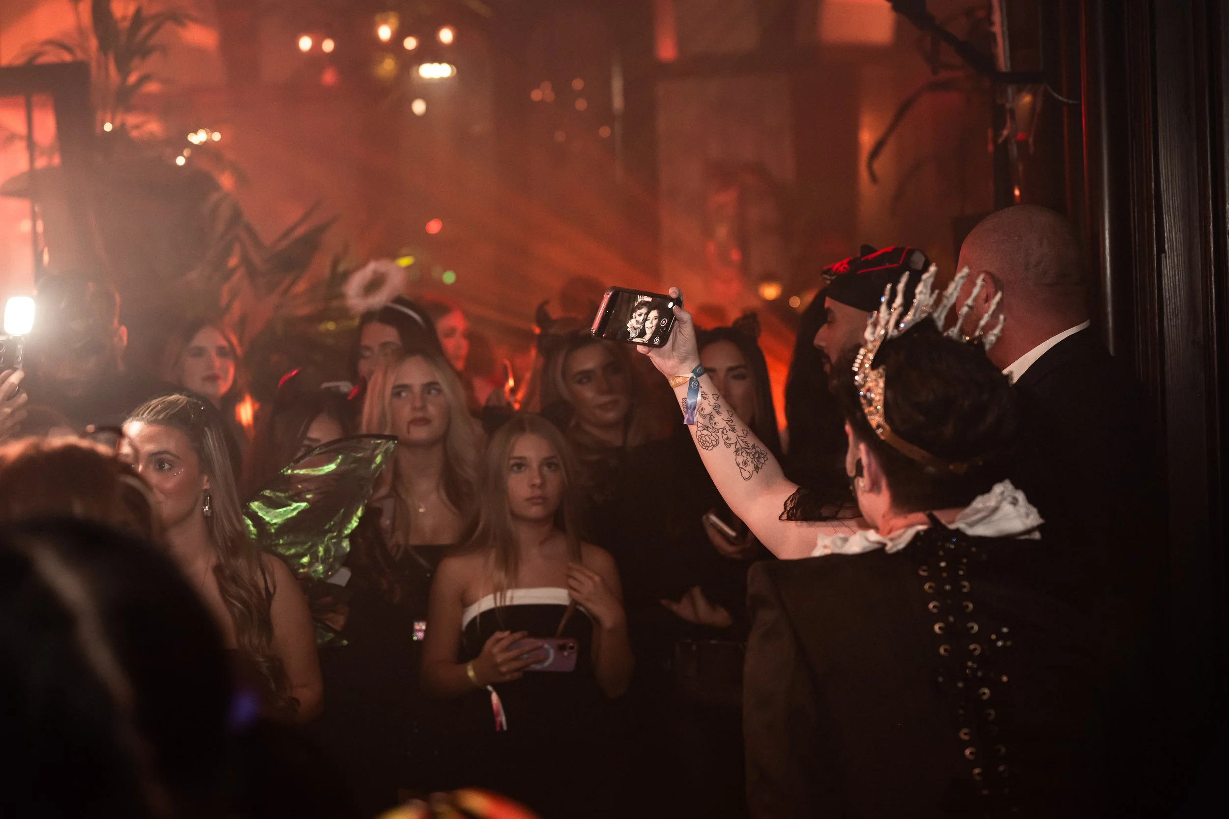 0125_20251016_PaintedHauntedMansion_LizaHeinrichs.jpg