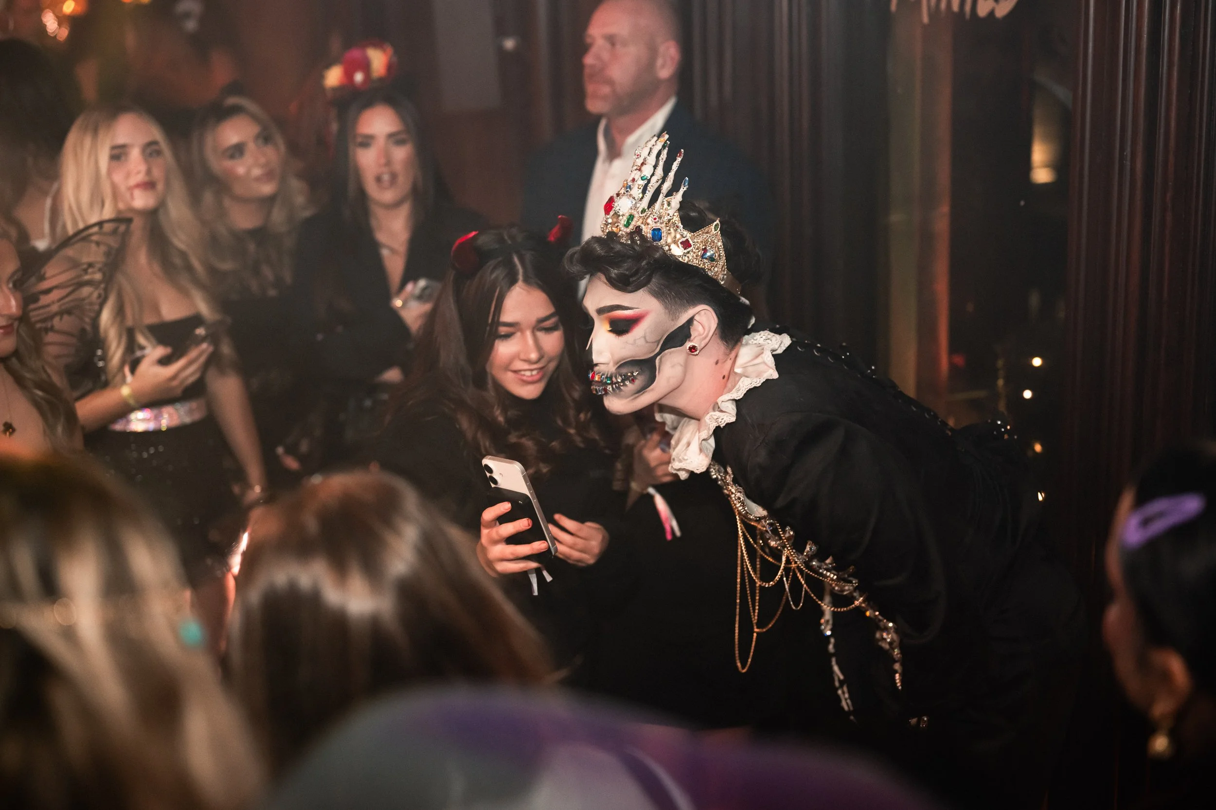 0126_20251016_PaintedHauntedMansion_LizaHeinrichs.jpg