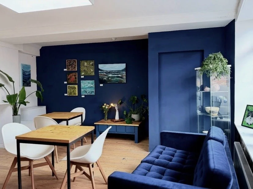 blue room looking nice like co working.jpg