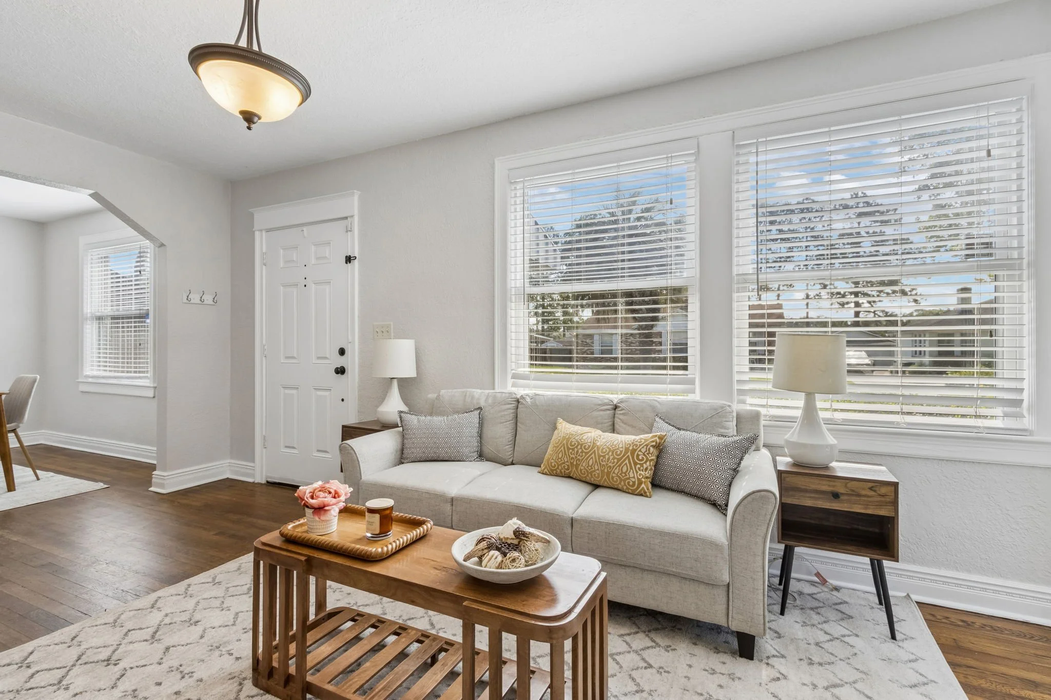 11-web-or-mls-2246 Redfern Rd-11.jpg