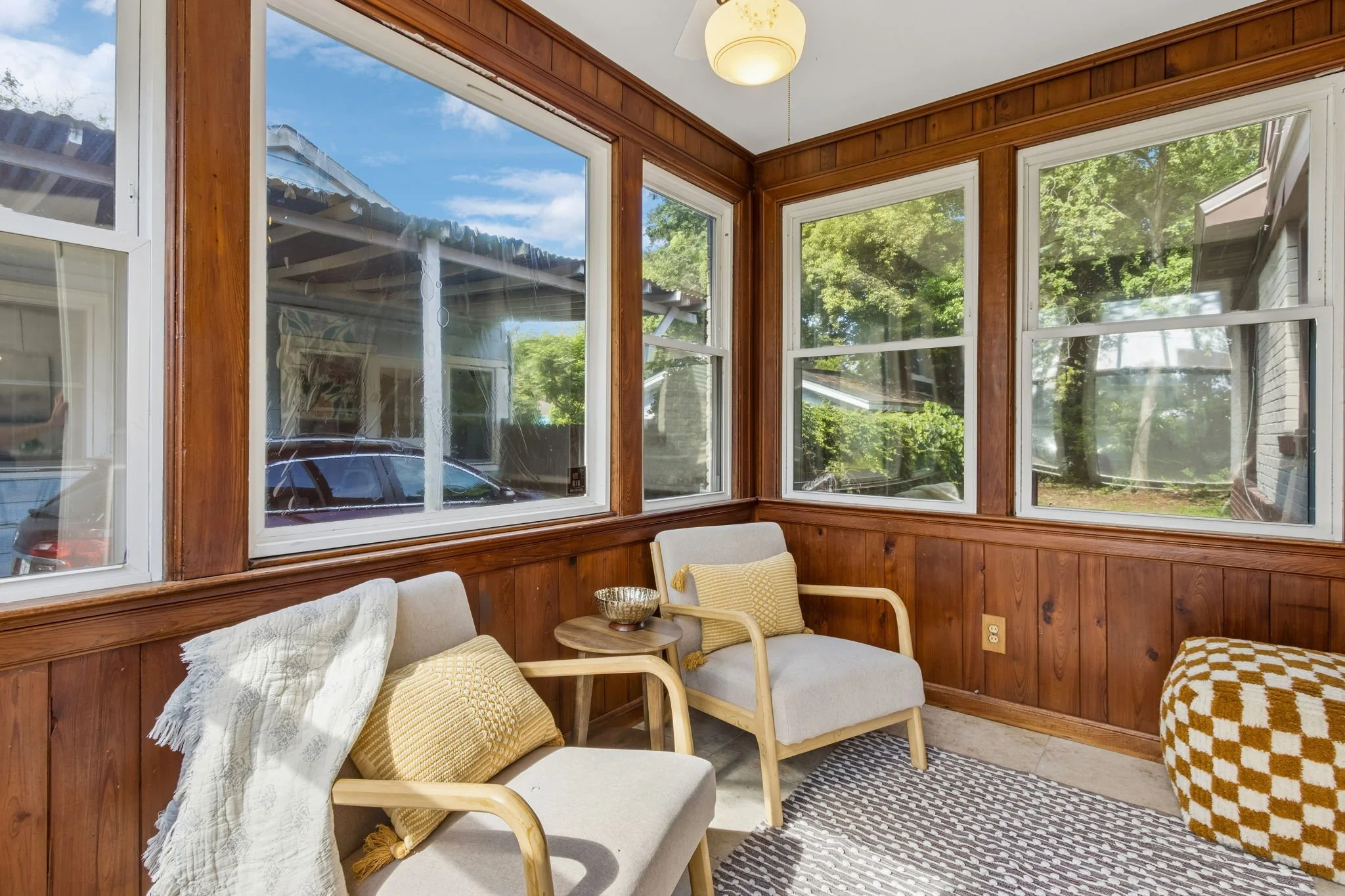 12-web-or-mls-2246 Redfern Rd-12.jpg
