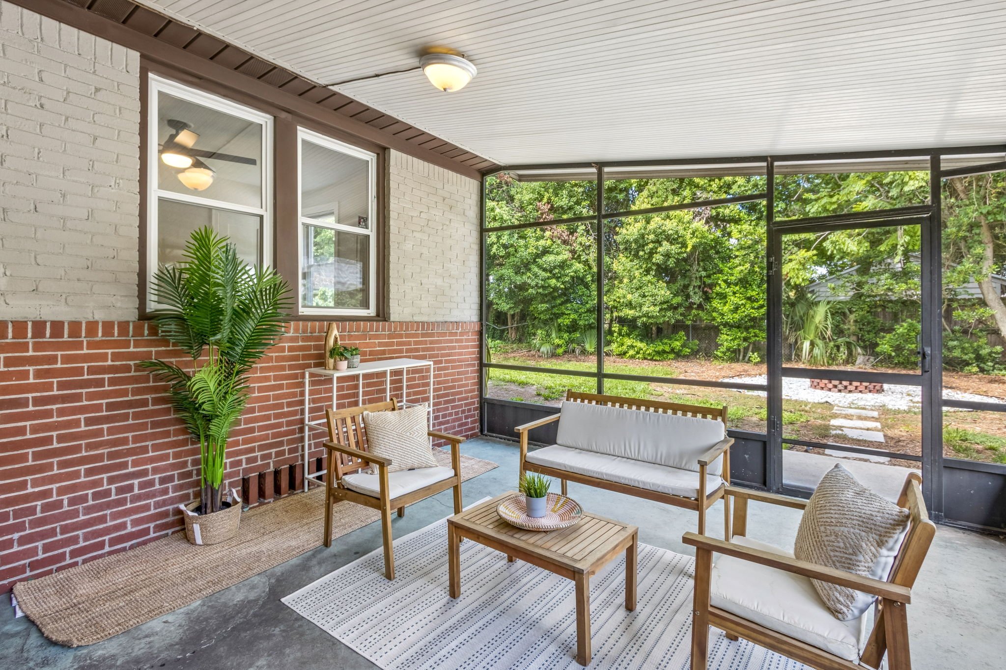 34-web-or-mls-2246 Redfern Rd-34.jpg