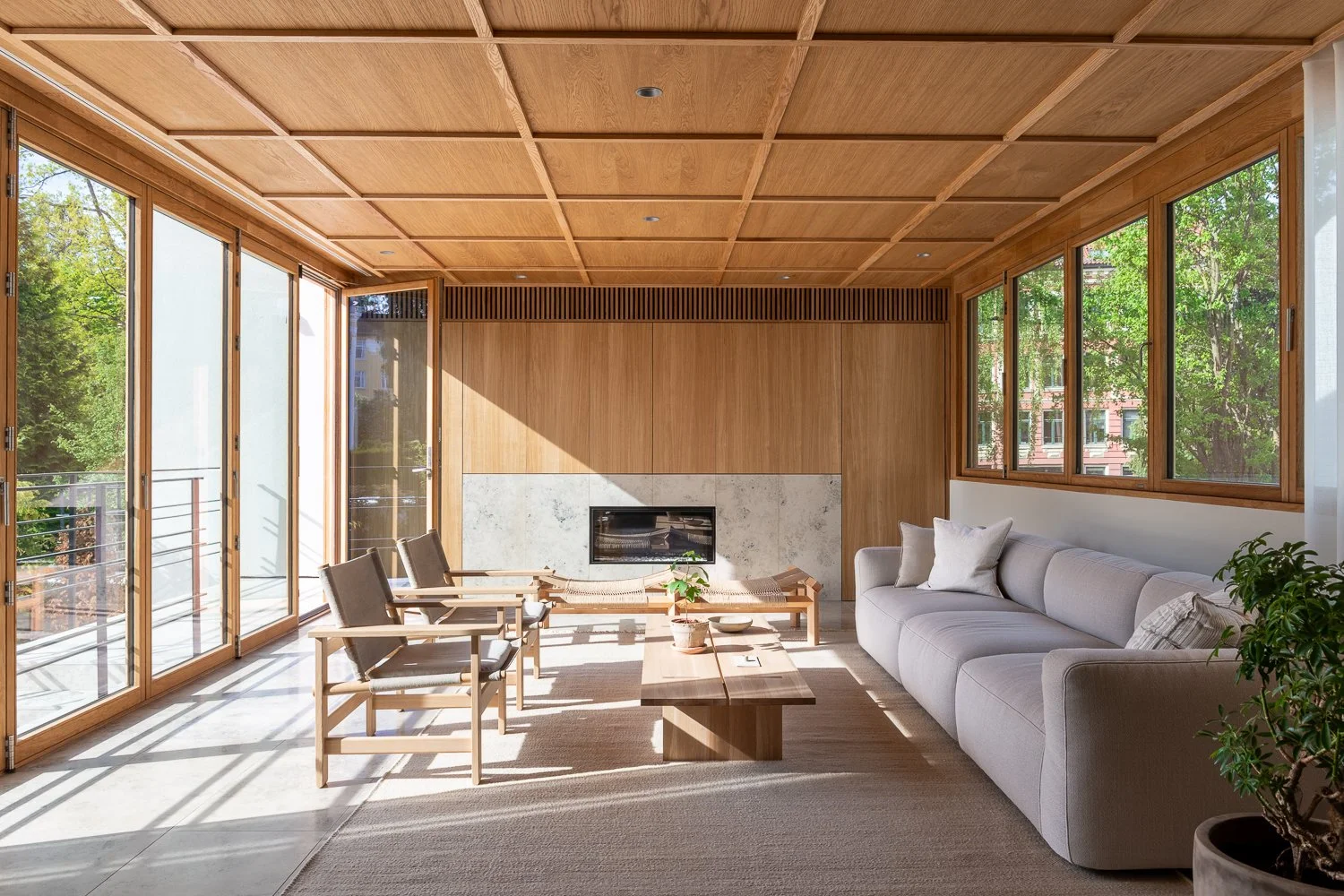 furu, eik, arkitektur