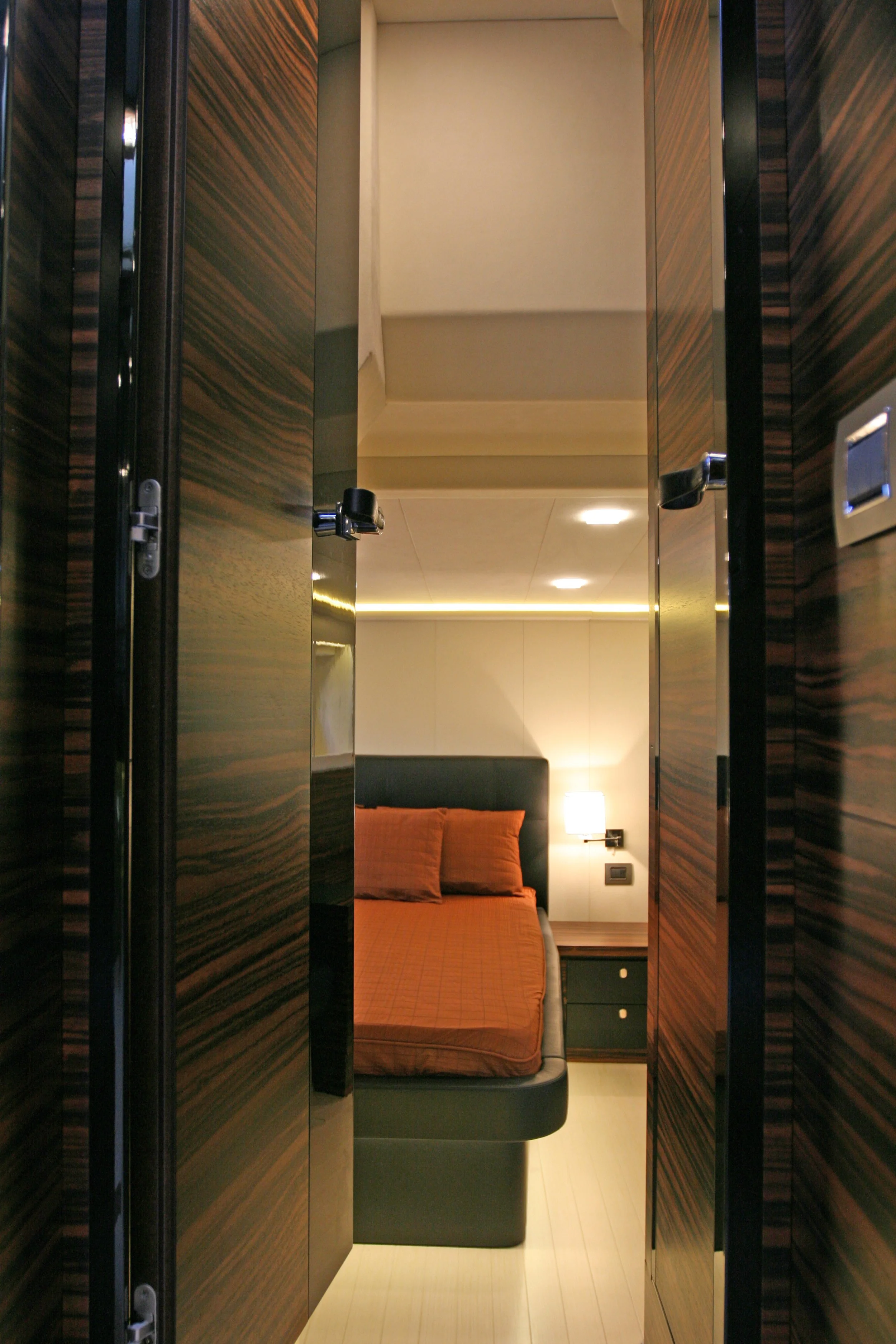 cranchi+017-998548900-O.jpg
