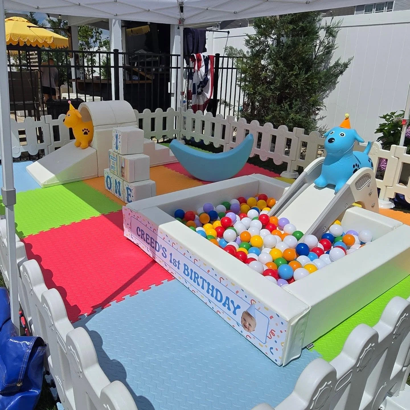 Creed's 1st Birthday 🎉
The perfect setup for a colorful first birthday celebration! 
Thanks for letting Tiny Steps be part of your  little one&rsquo;s celebration! 💙

#1stbirthday
#softplayfun
#softplaynj