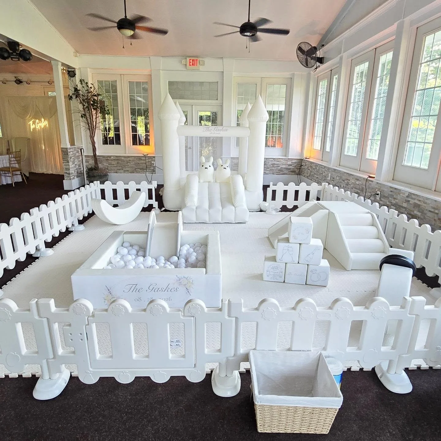 Congratulations to the newlyweds! 💍✨ Thank you so much for allowing us to be part of such a beautiful and special day. It was truly an honor to create a fun little space for your tiniest guests to enjoy! 

Our first wedding setup was such a special 