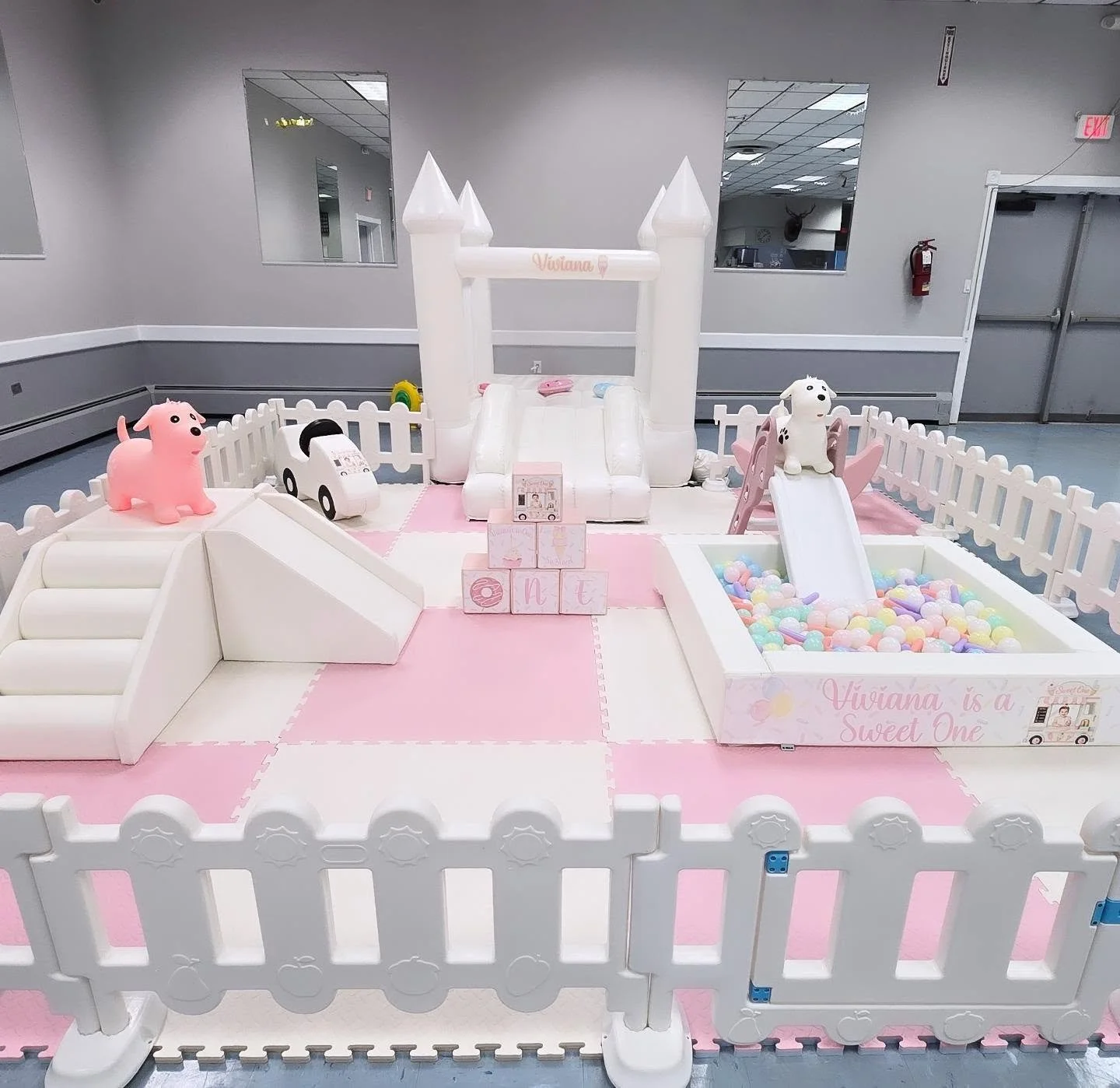 Viviana is a Sweet One 🍦
The sweetest little setup for the sweetest first birthday girl! Pastel everything, sprinkles, ice cream &amp; all the pretty details🩷