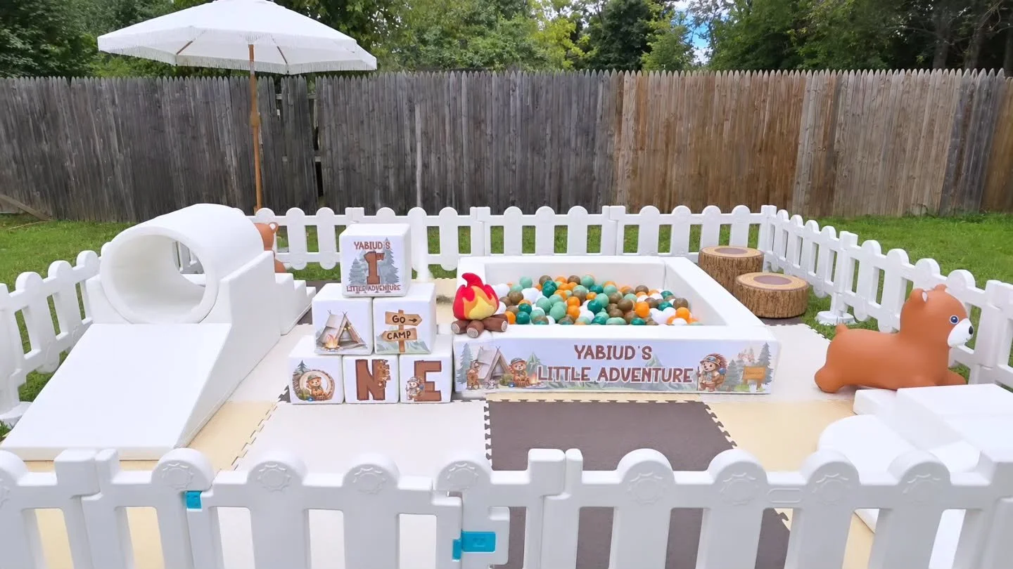 Yabiud's Little Adventure 🏕🐻 

The sweetest little camping adventure for the sweetest ONE year old! Thank you for choosing Tiny Steps to be part of such a special day 💙

Soft play: @tinysteps_softplay 
Balloons: @alanarose_events 
plushies : @wish